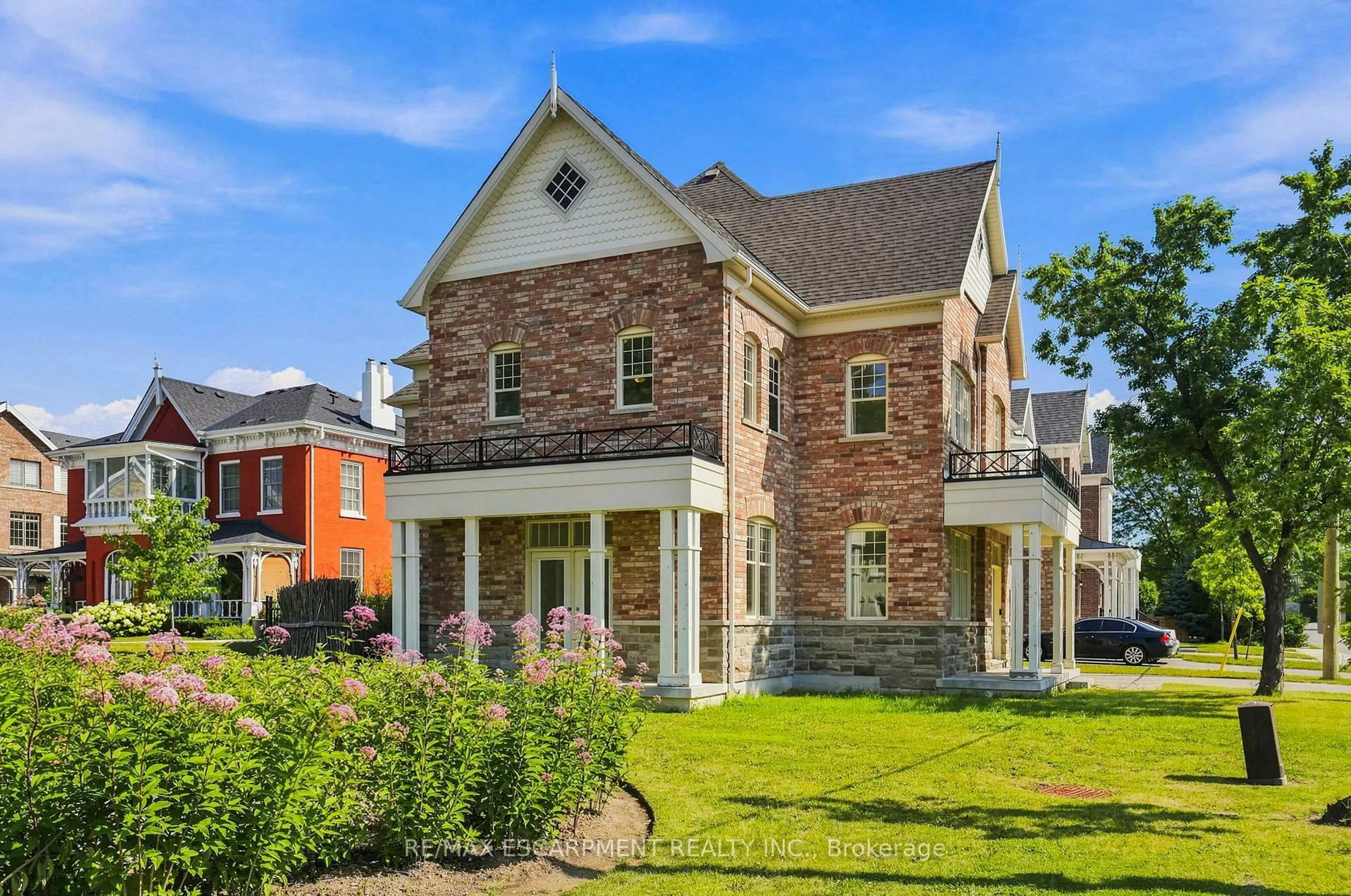 Home with brick exterior material, unknown for 1959 Barbertown Rd, Mississauga Ontario L5M 6A4