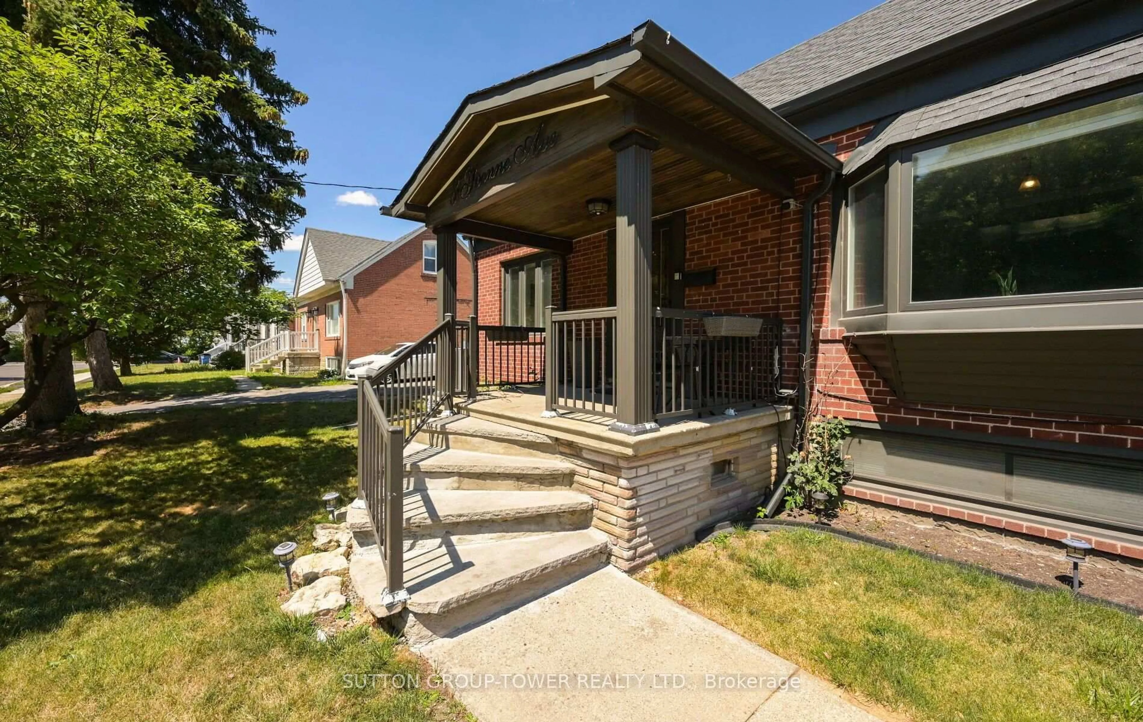 Unknown for 8 Yvonne Ave, Toronto Ontario M3L 1C7