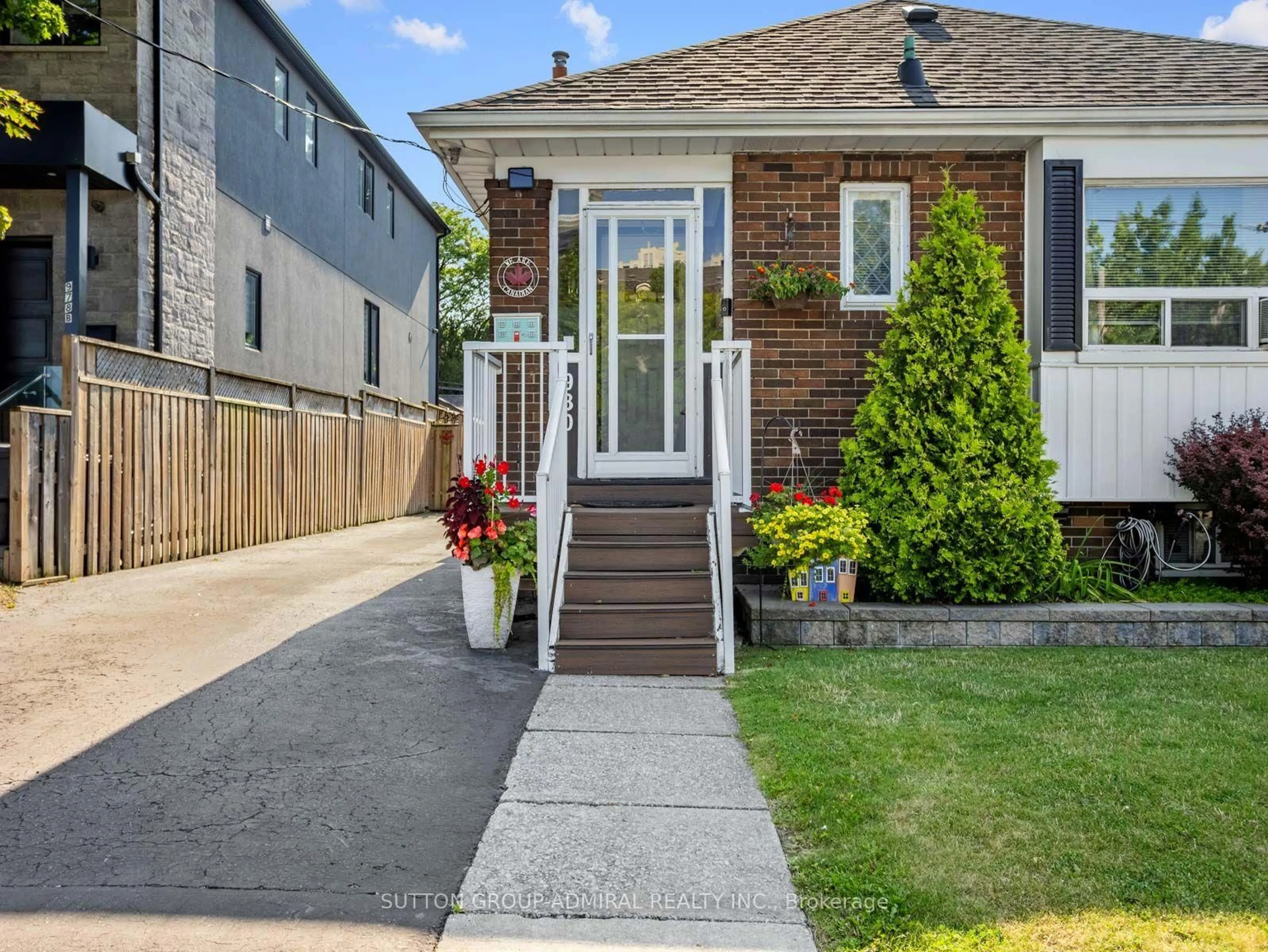 Home with brick exterior material, street for 980 Kipling Ave, Toronto Ontario M9B 3L2