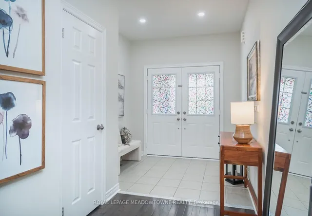 1079 Job Cres, Milton 5