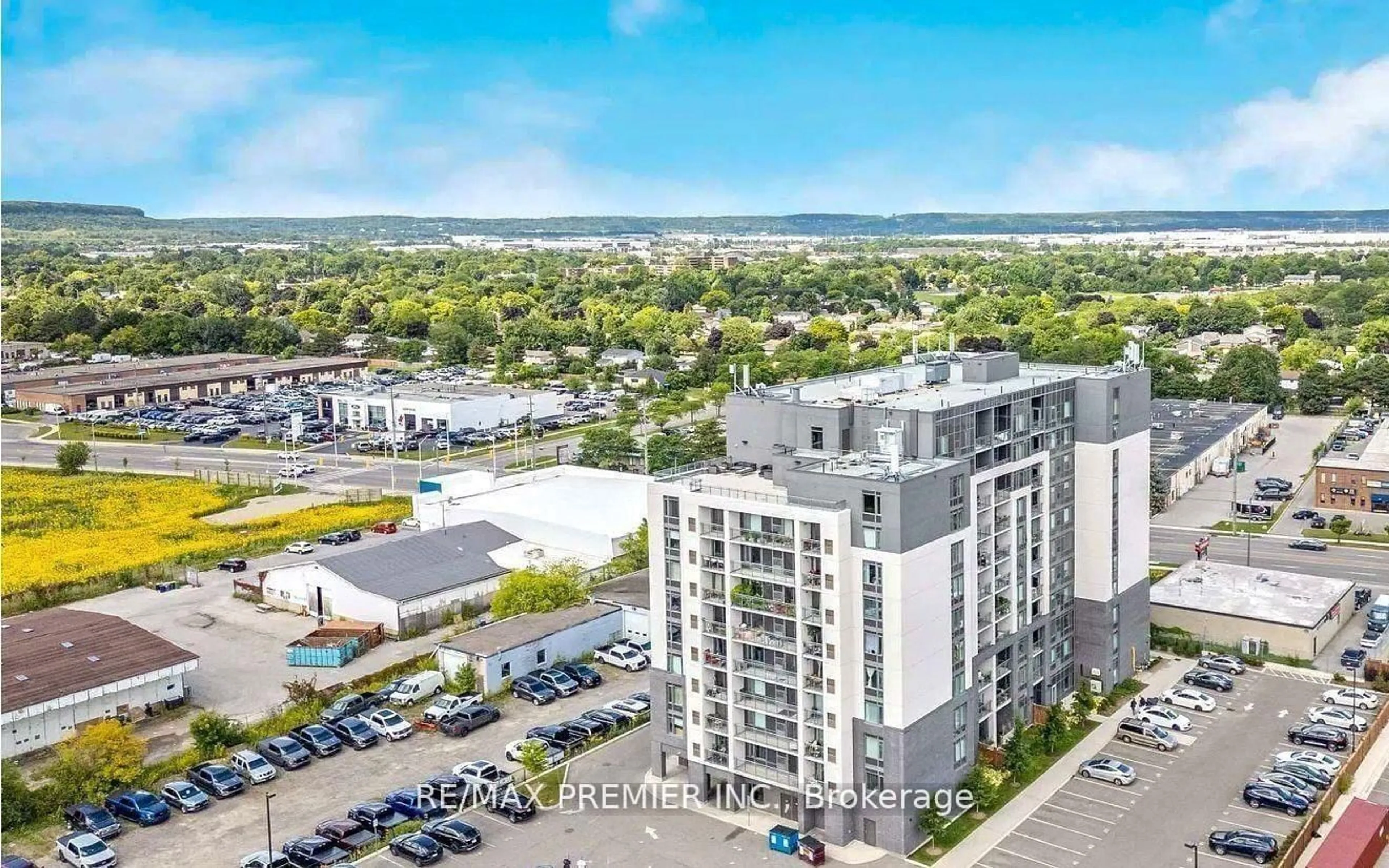 A pic from outside/outdoor area/front of a property/back of a property/a pic from drone, city buildings view from balcony for 716 Main St #905, Milton Ontario L9T 3P6