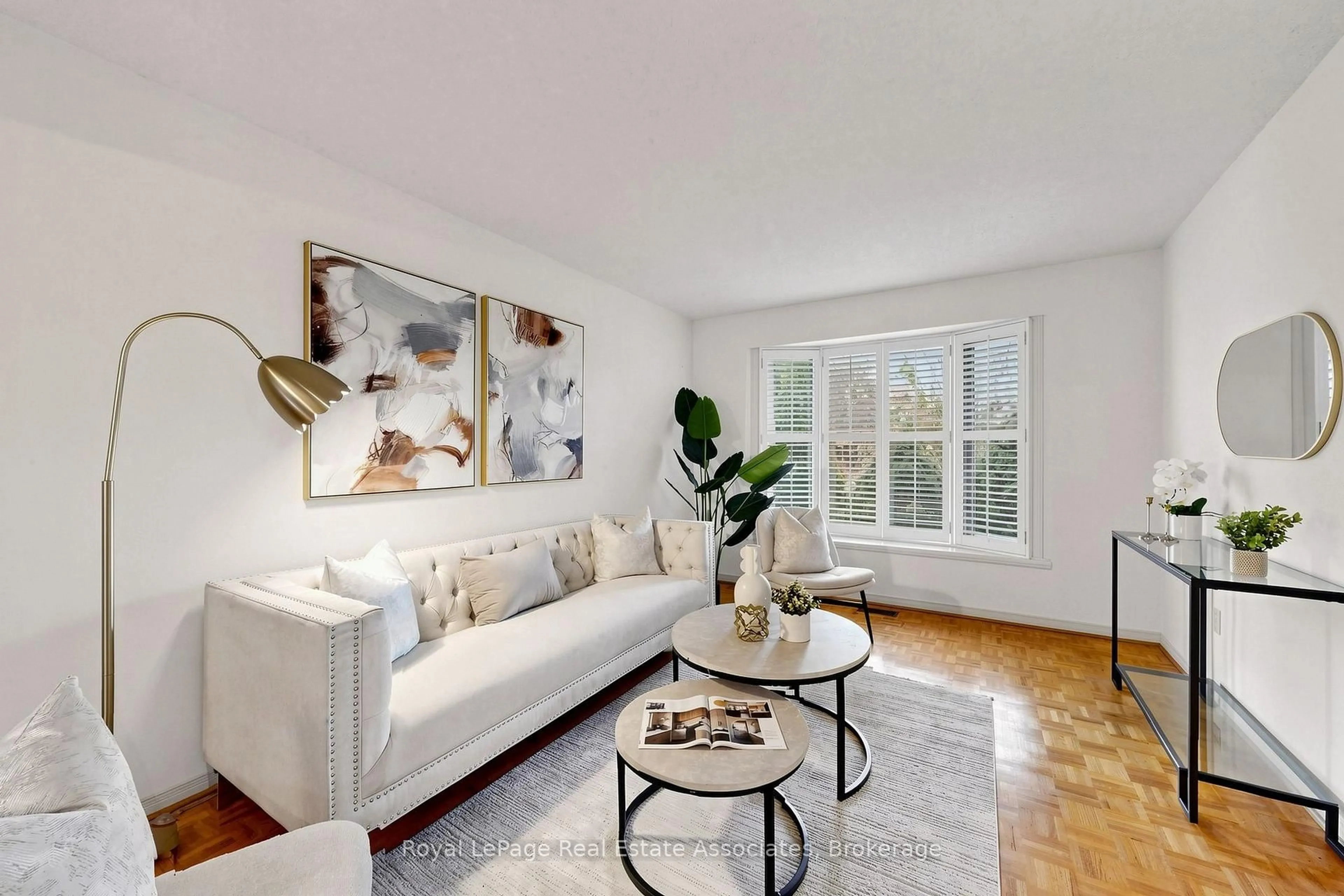 Living room with furniture, unknown for 9 Kingsplate Cres, Toronto Ontario M9W 6X6