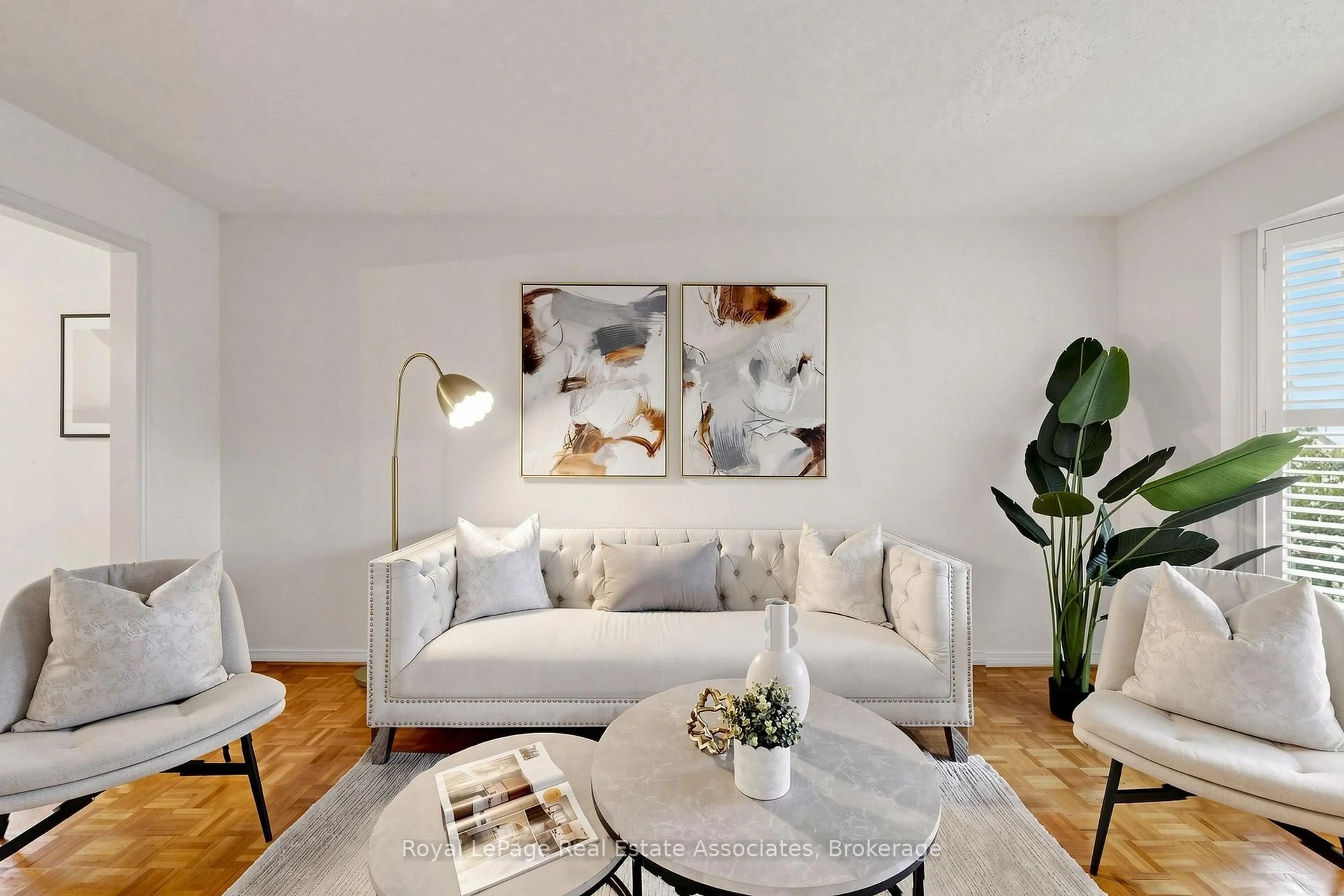 Living room with furniture, unknown for 9 Kingsplate Cres, Toronto Ontario M9W 6X6