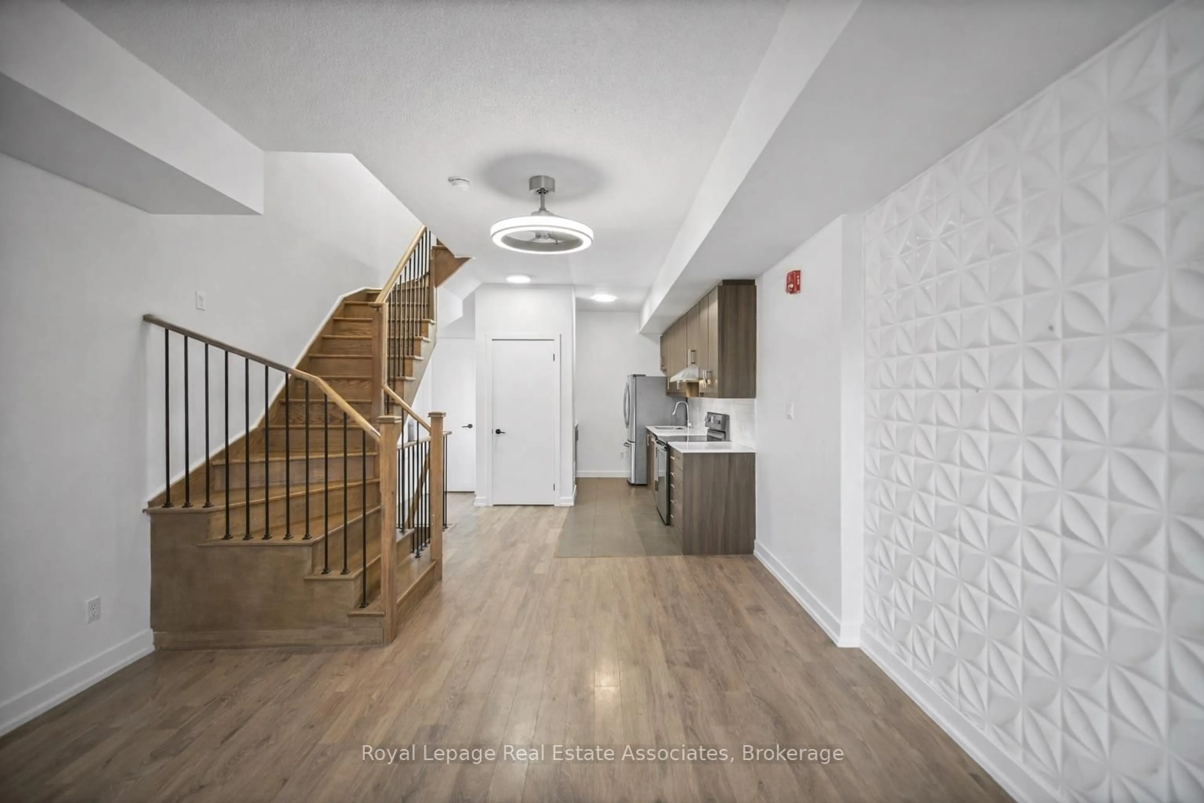 Unknown for 2059 Weston Rd #40, Toronto Ontario M9N 1X7