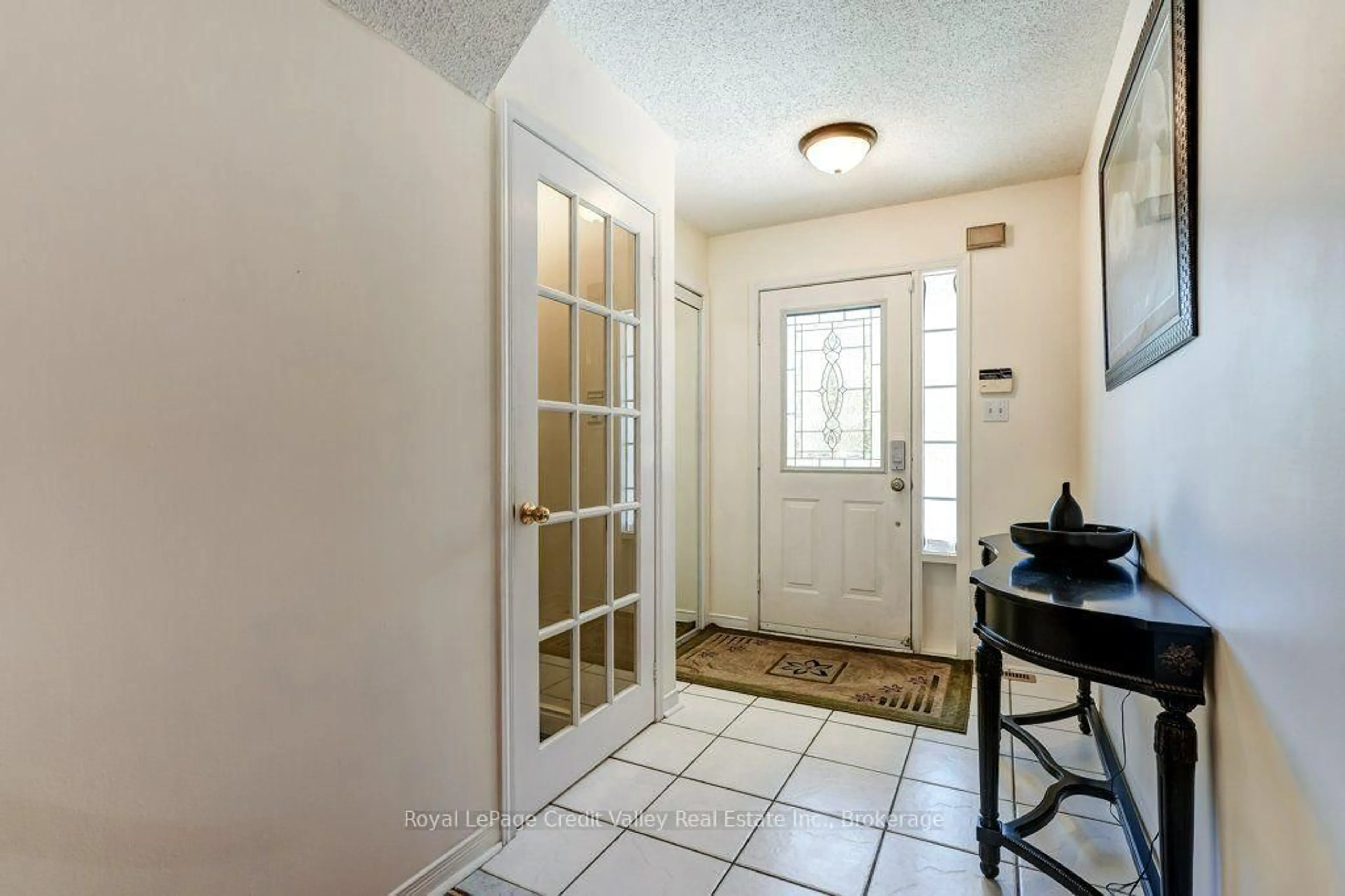 Indoor entryway for 23 Tinsmith St, Brampton Ontario L7A 1N1