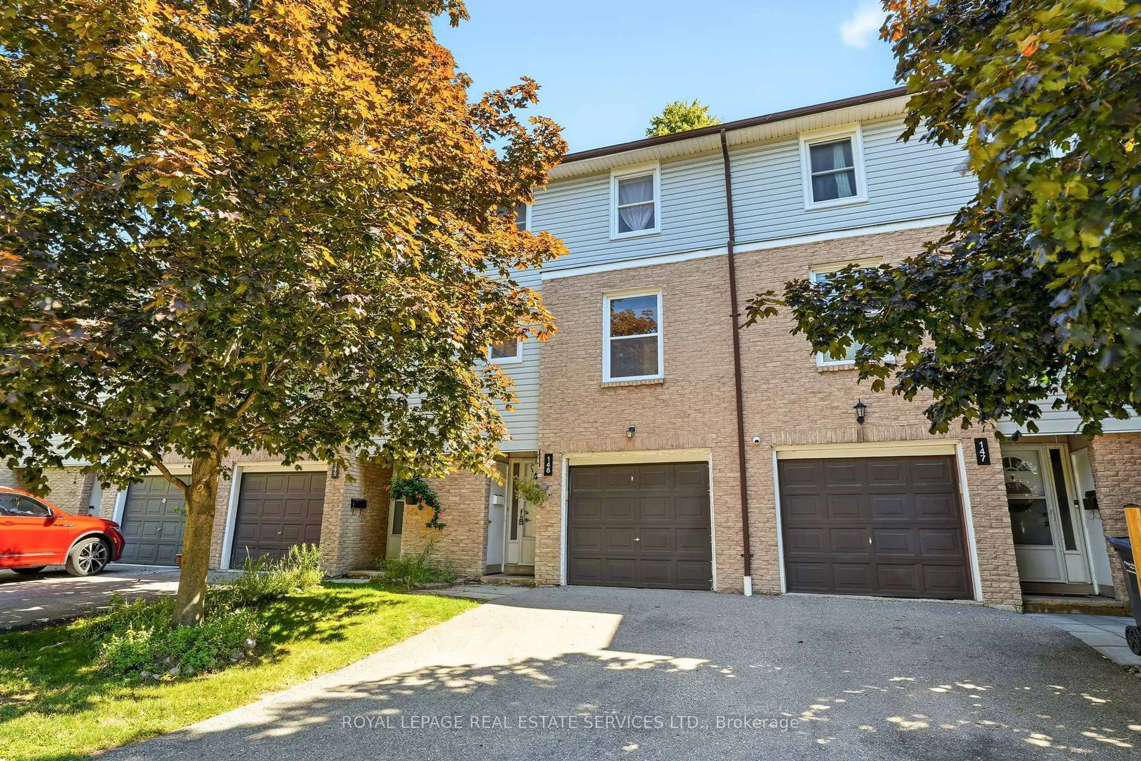 A pic from outside/outdoor area/front of a property/back of a property/a pic from drone, street for 2440 Bromsgrove Rd #146, Mississauga Ontario L5J 4J7
