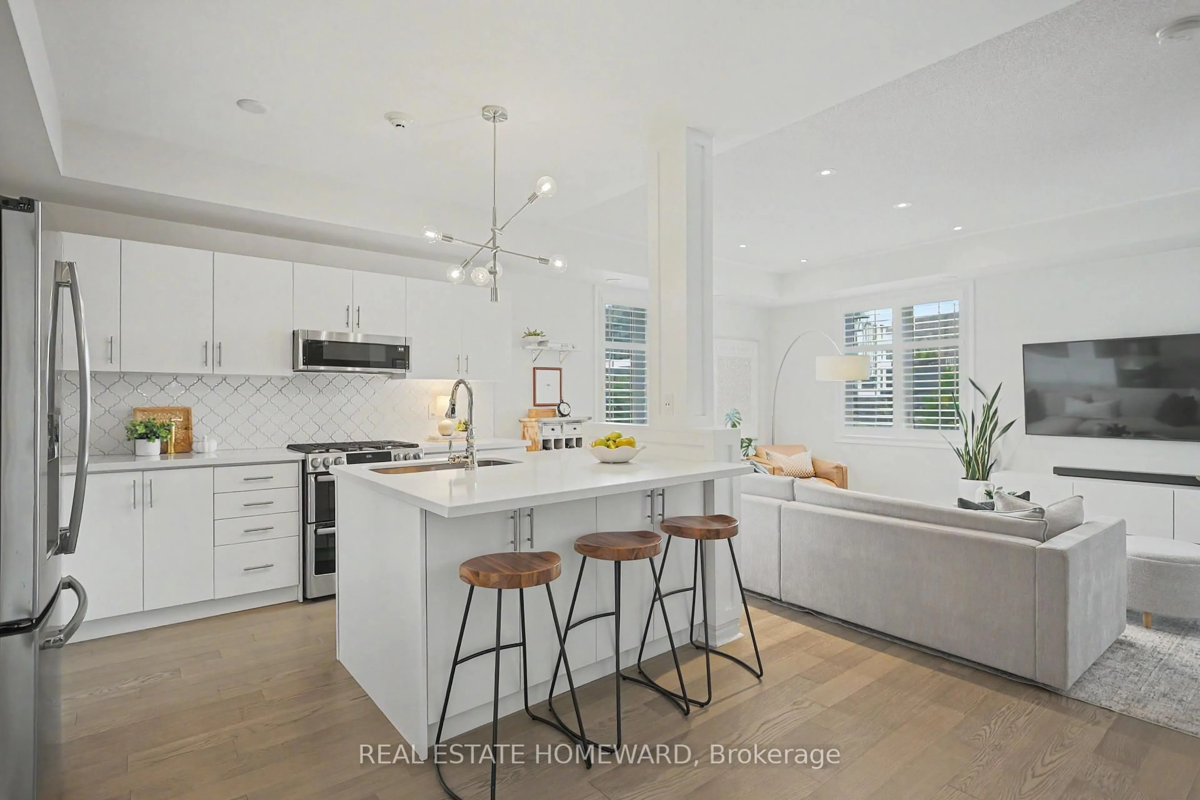 Open concept kitchen, ceramic/tile floor for 57 Armdale Rd #54, Mississauga Ontario L4Z 0C7