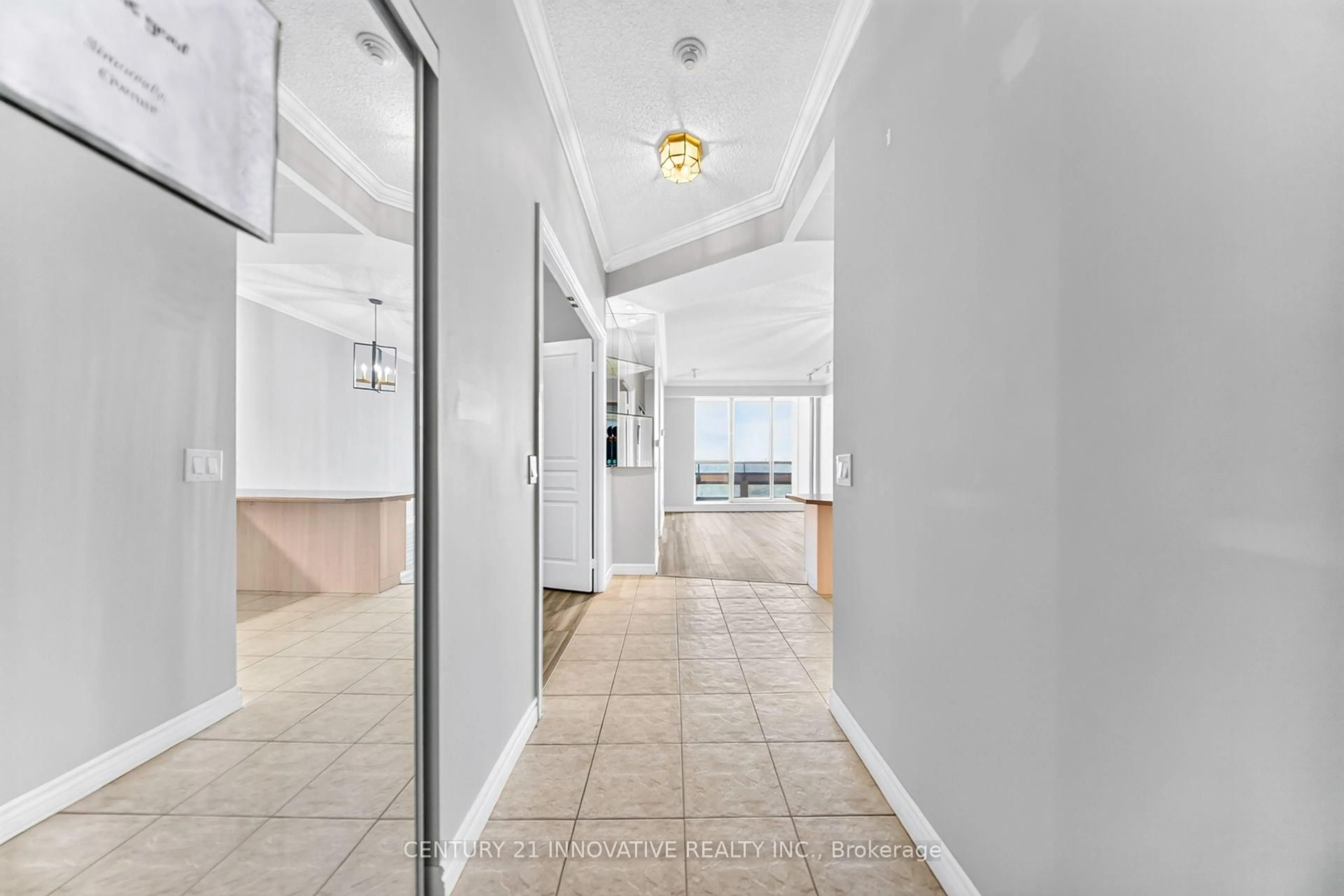 Indoor foyer for 1 Belvedere Crt #909, Brampton Ontario L6V 4M6