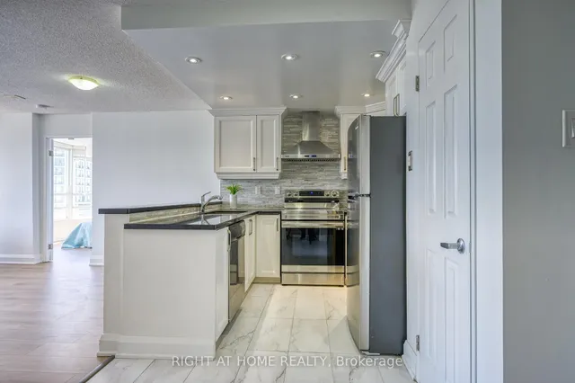 50 Kingsbridge Garden Circ #1408, Mississauga 5