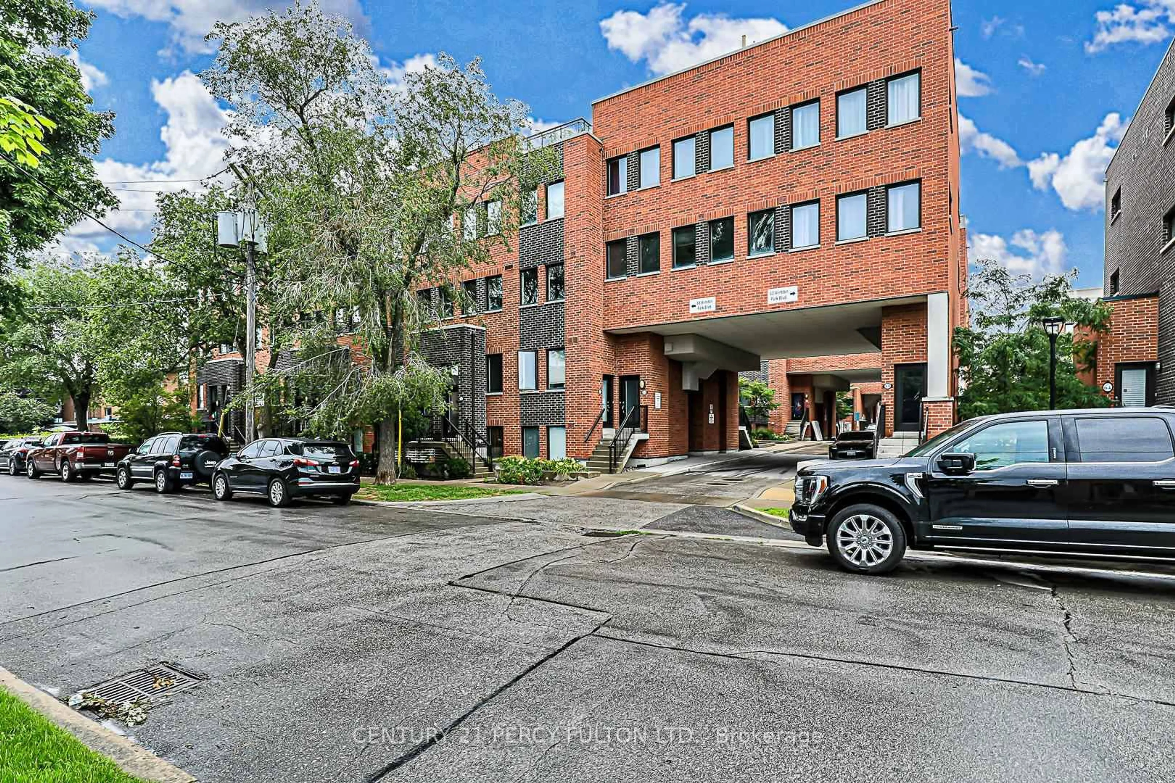 Unknown for 68 Winston Park Blvd #7, Toronto Ontario M3K 1C3