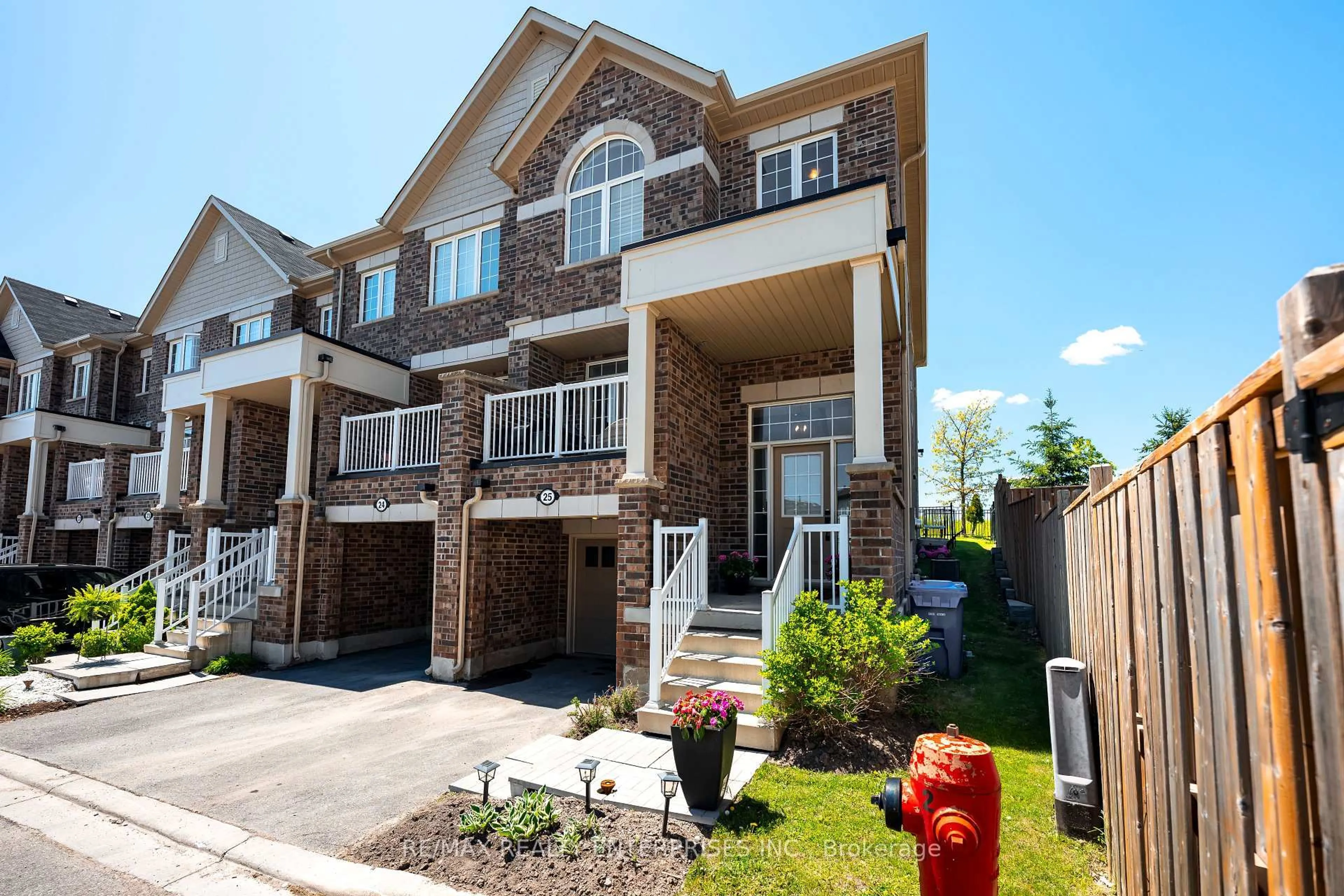 Home with brick exterior material, street for 172 Parkinson Cres #25, Orangeville Ontario L9W 6X3
