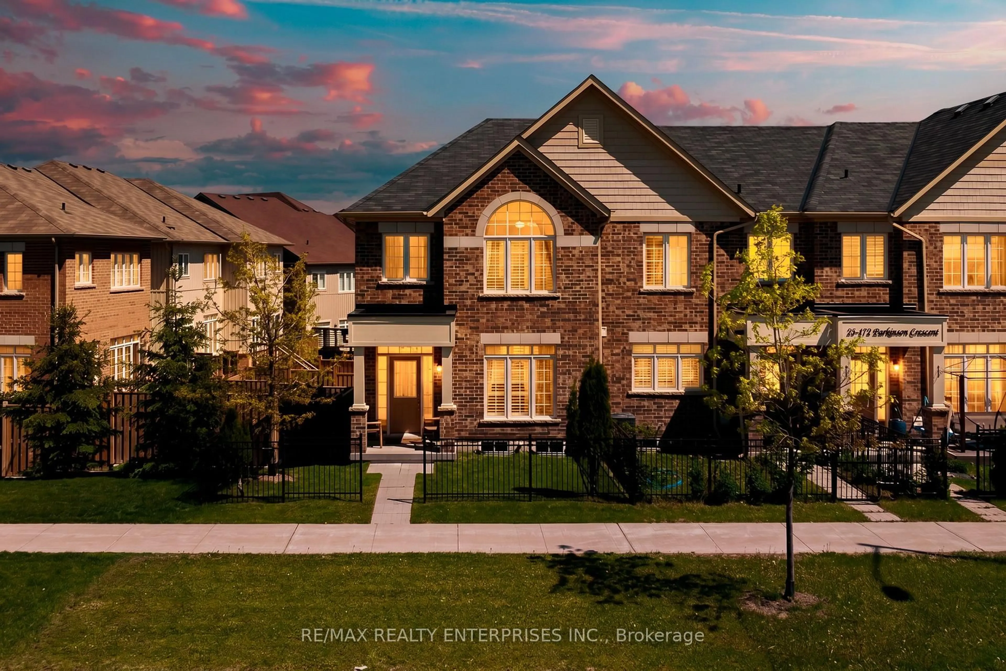 Home with brick exterior material, street for 172 Parkinson Cres #25, Orangeville Ontario L9W 6X3