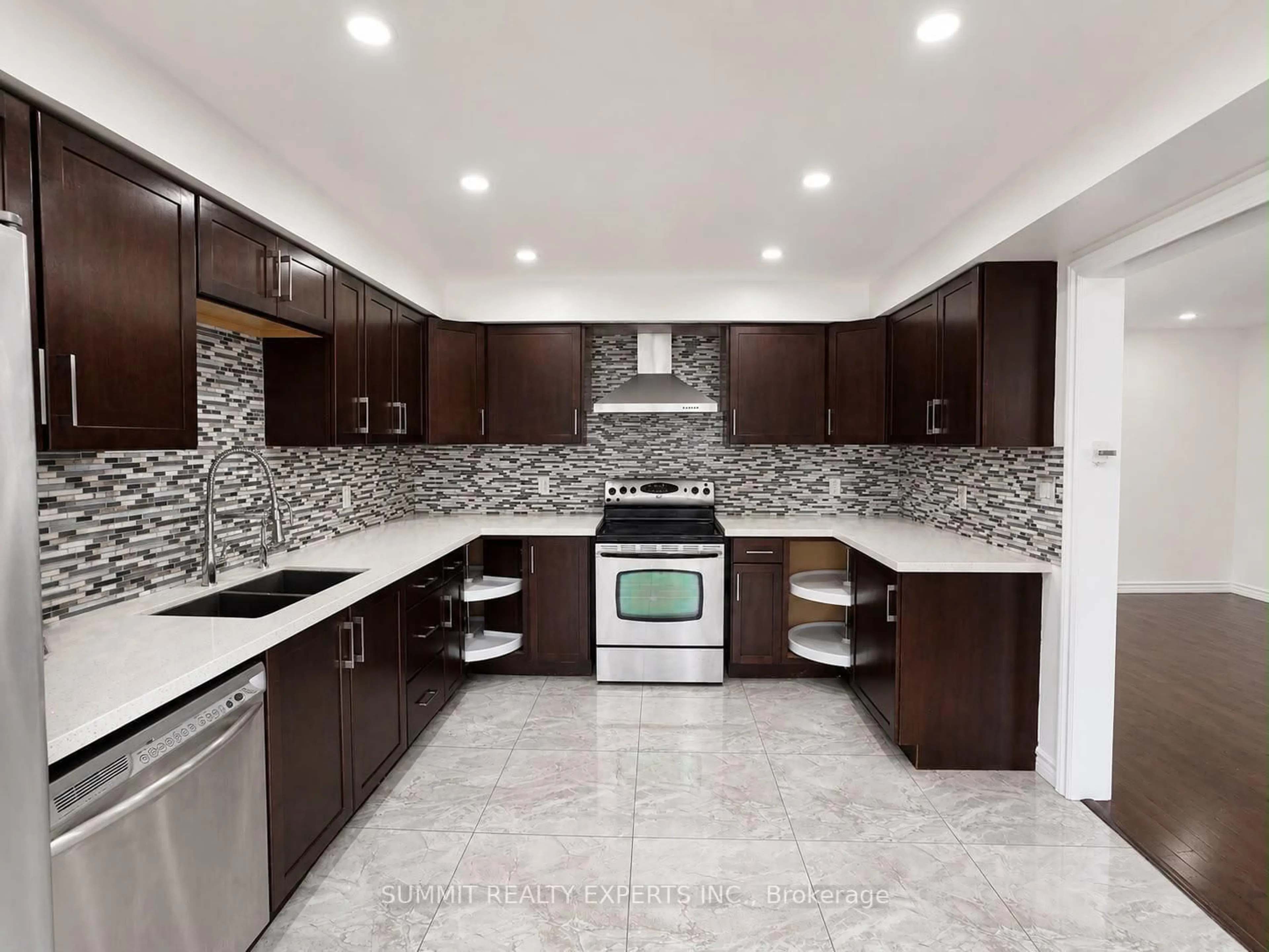 Contemporary kitchen, ceramic/tile floor for 25 Deforest Dr, Brampton Ontario L7A 2Y1