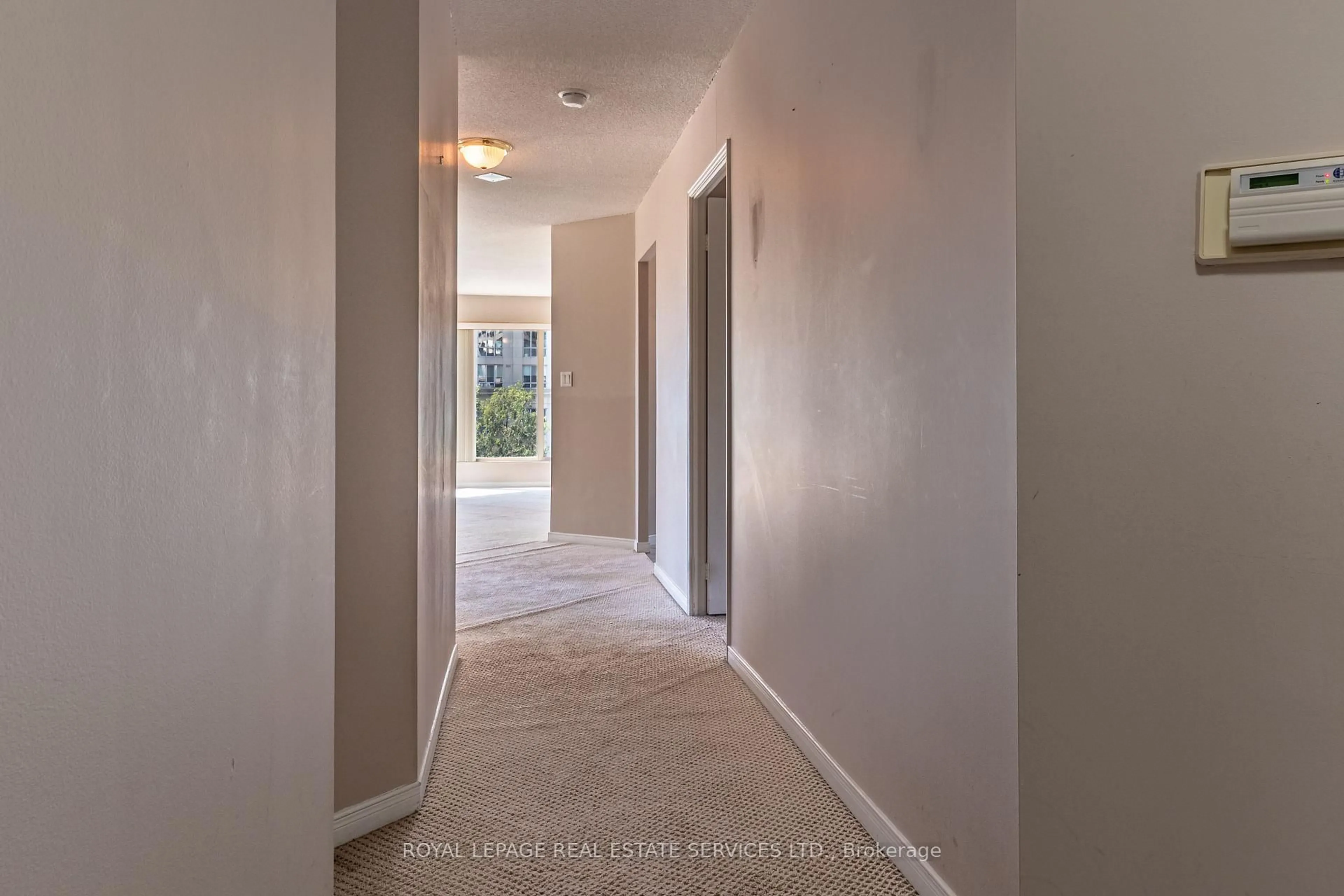 Indoor entryway for 2269 Lake Shore Blvd #511, Toronto Ontario M8V 3X6