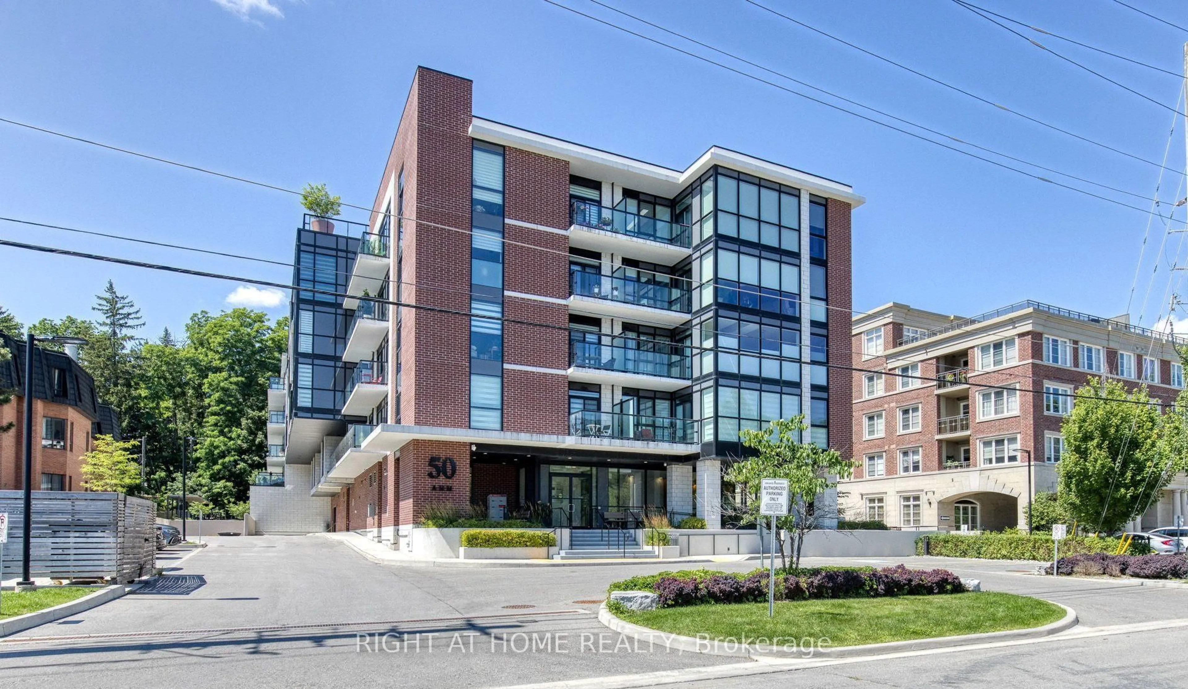 Home with brick exterior material, building for 50 Ann St #316, Caledon Ontario L7E 1B9