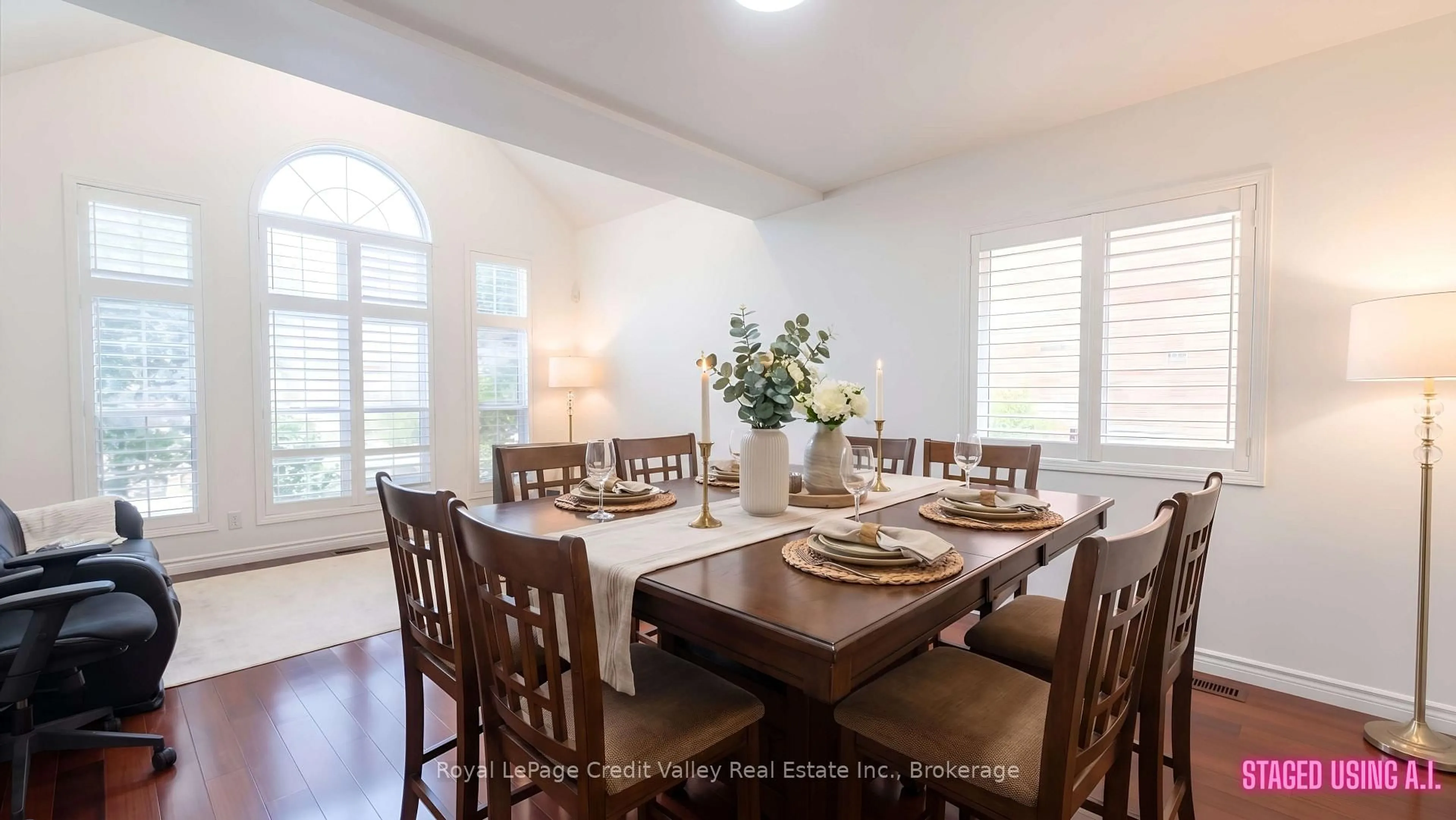 Dining room, unknown for 15 Courtsfield Cres, Brampton Ontario L7A 2E3