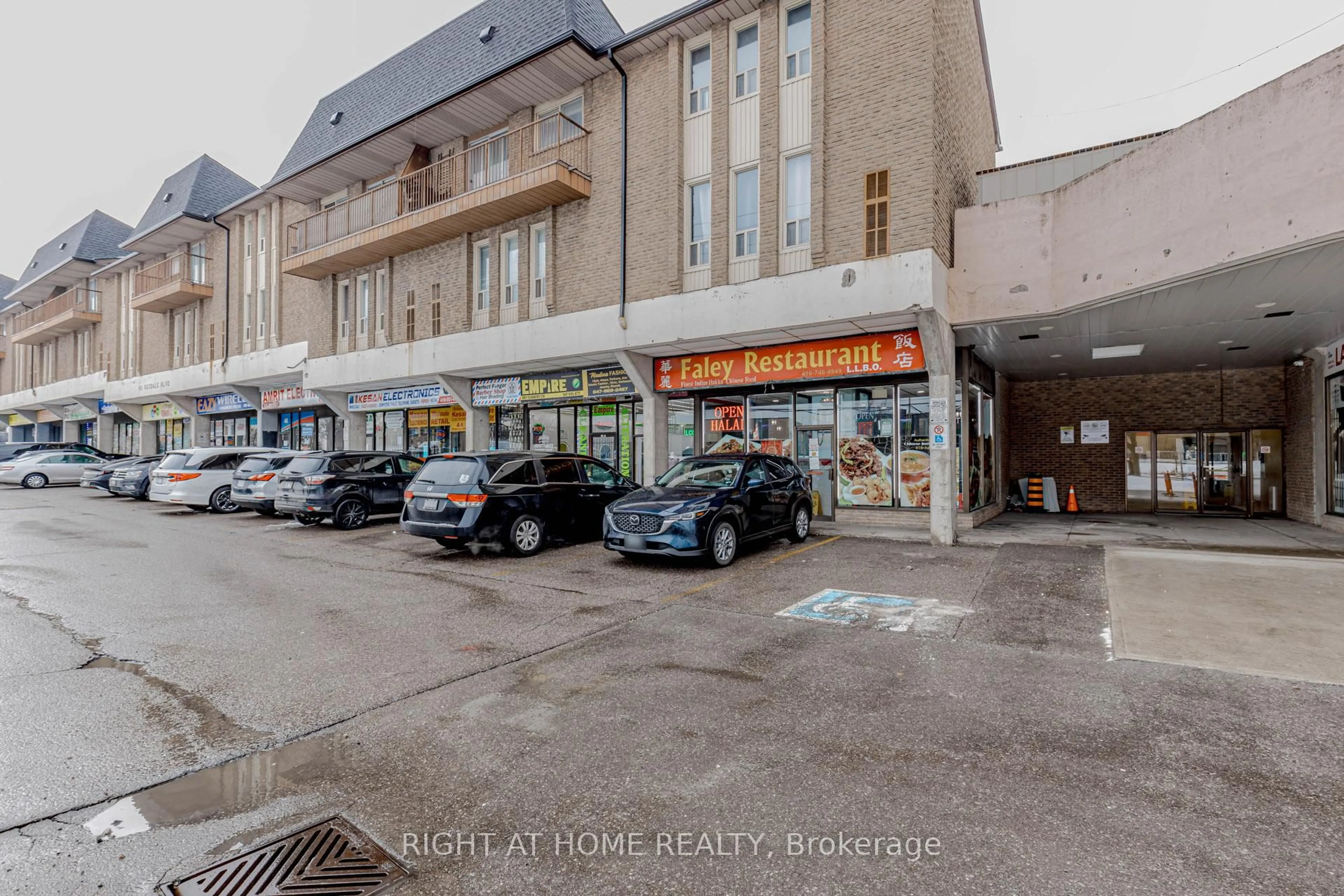 Unknown for 40 Rexdale Blvd #3, Toronto Ontario M9W 5Z3