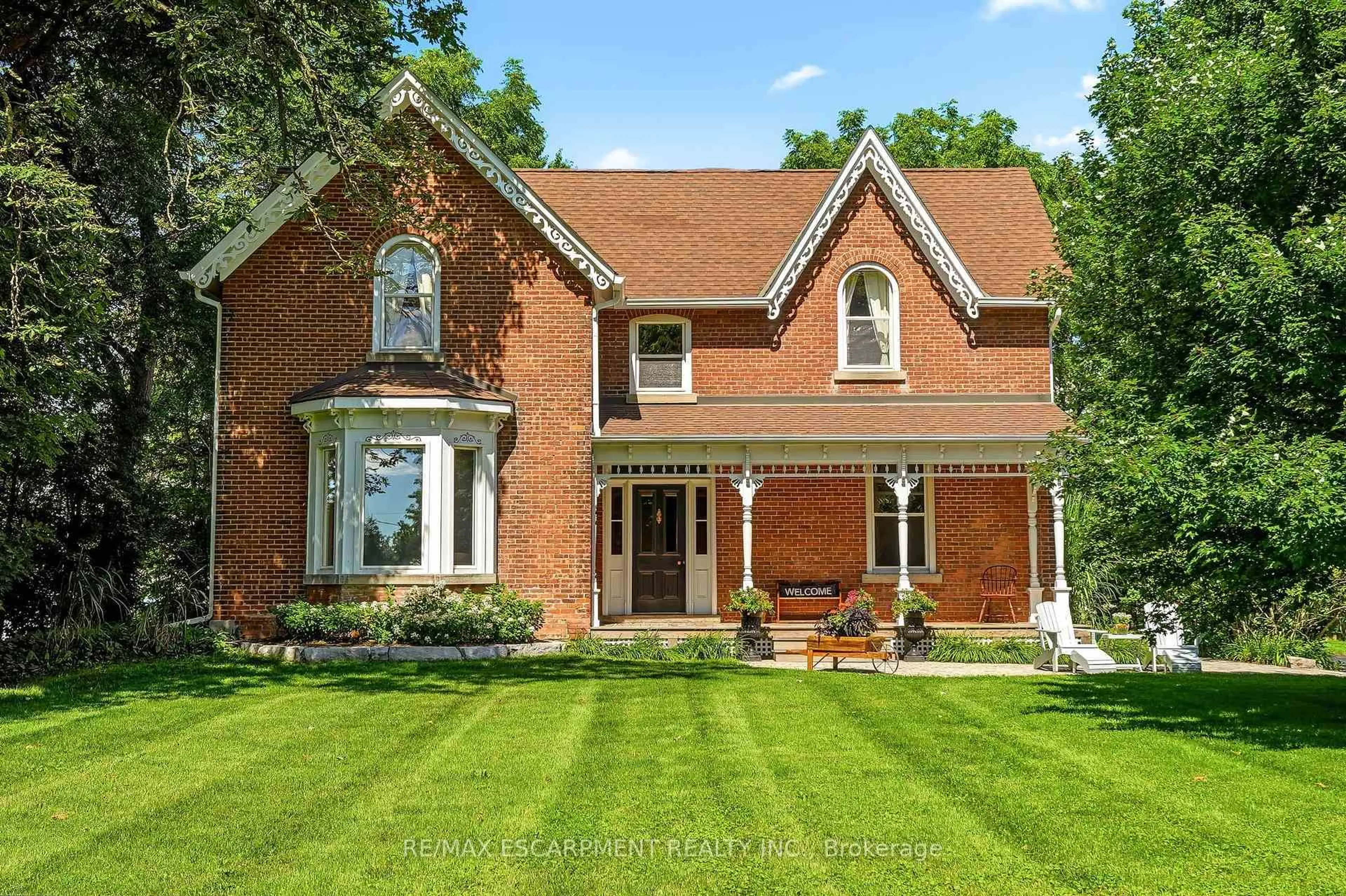 Home with brick exterior material, street for 5515 BLIND Line, Burlington Ontario L7P 0B1