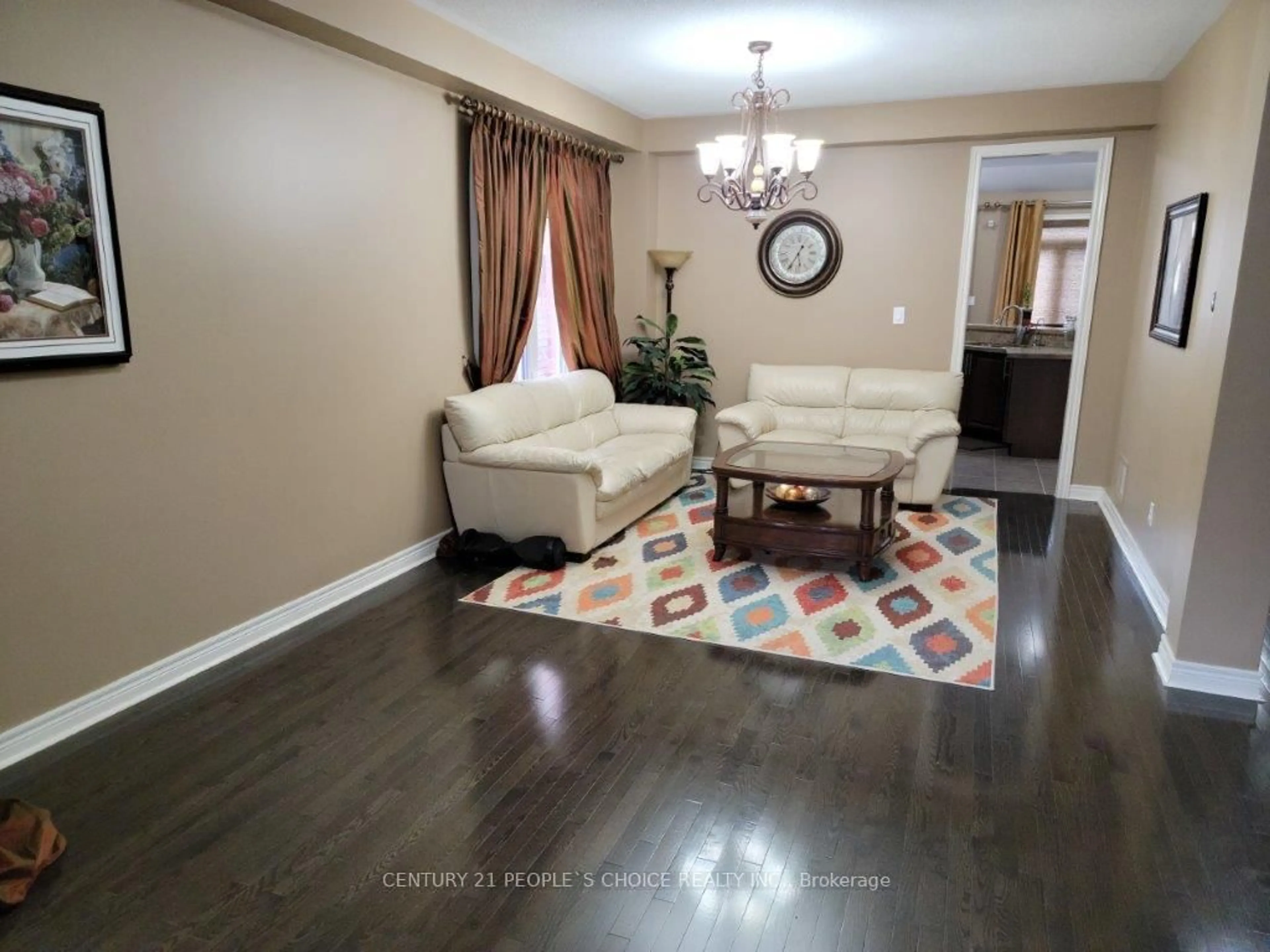 Living room with furniture, unknown for 3240 Tacc Dr, Mississauga Ontario L5M 0H3