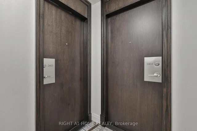 3 Michael Power Pl #2402, Toronto 4