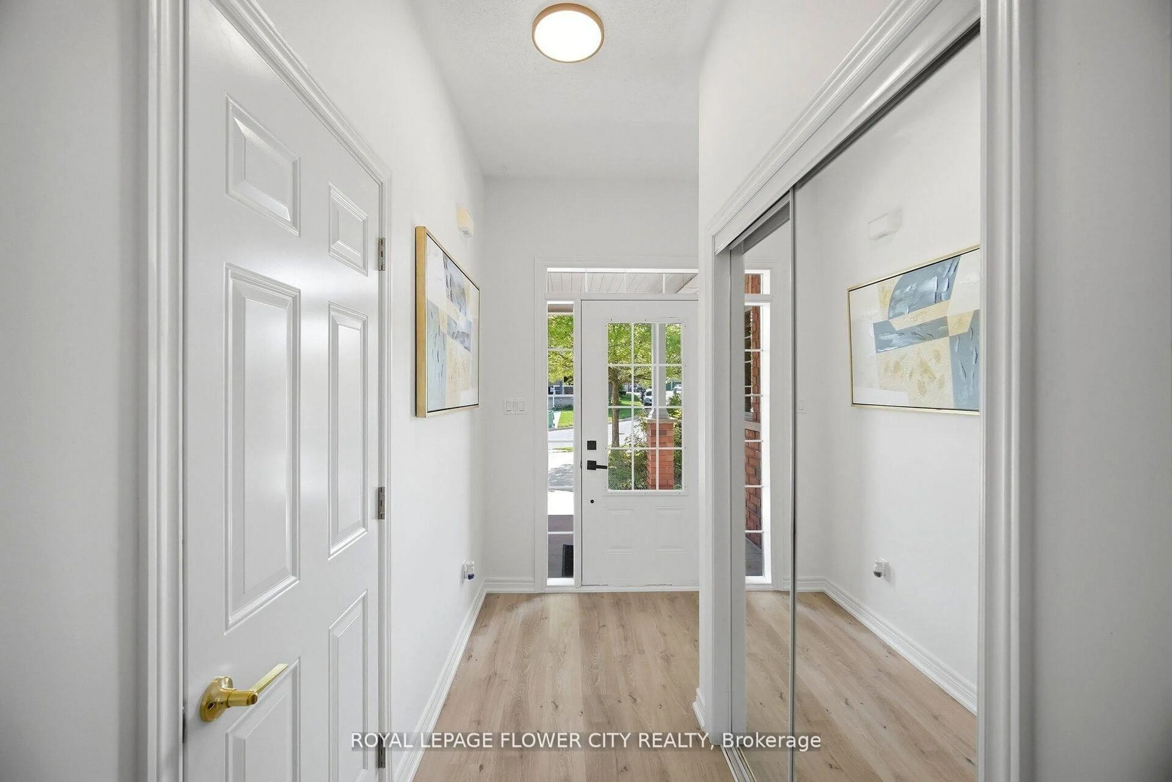 Indoor entryway for 24 Martree Cres, Brampton Ontario L6V 4R3