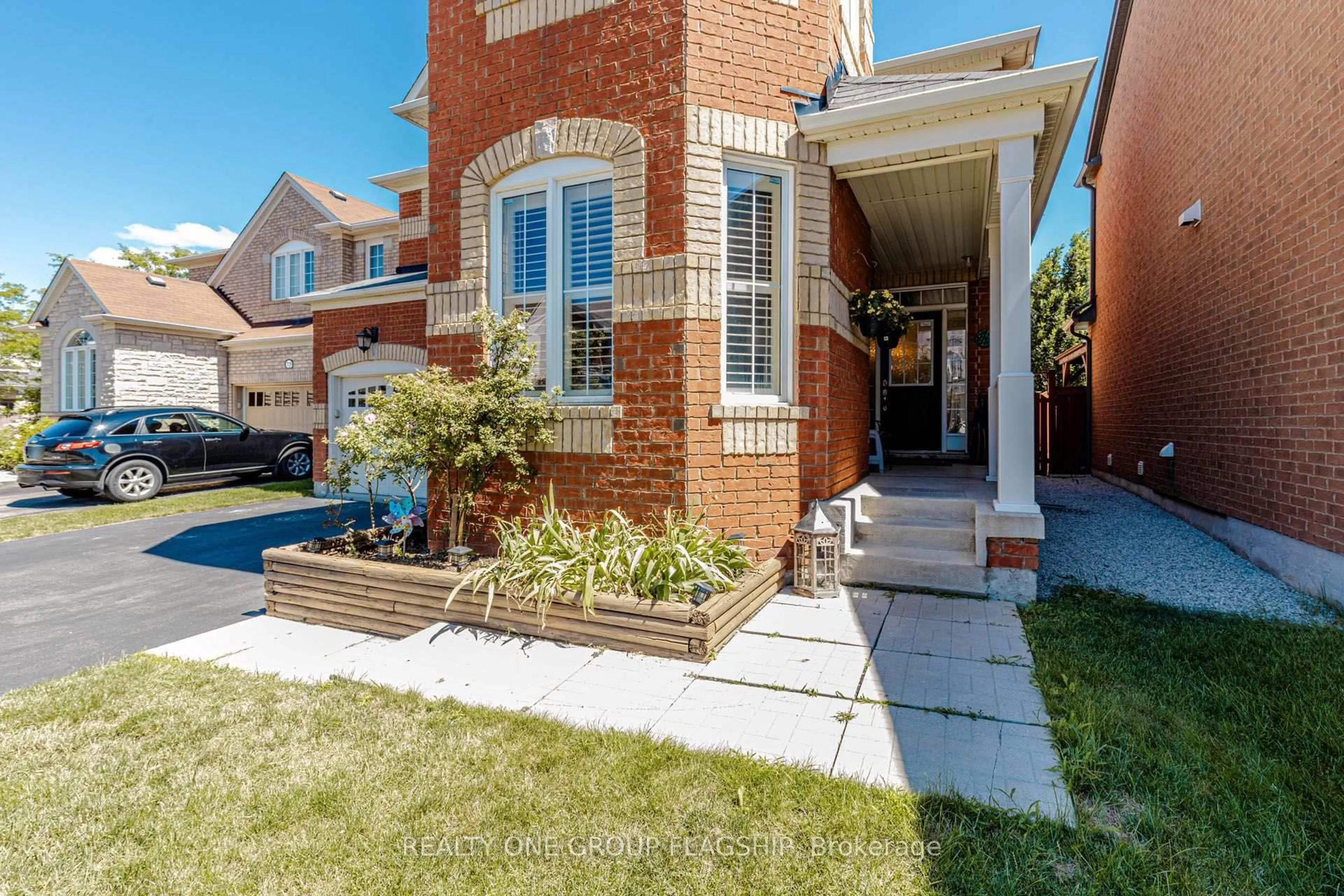 Home with brick exterior material, street for 715 Casarin Cres, Milton Ontario L9T 2W3