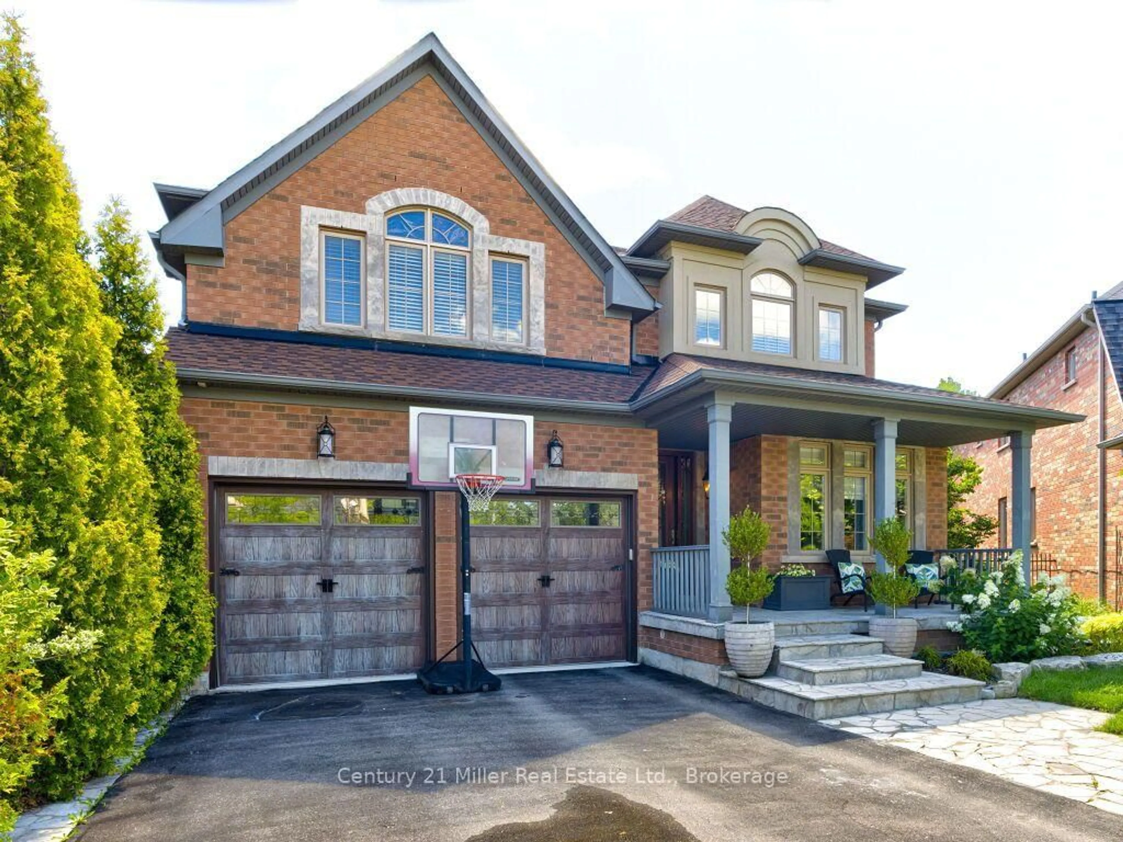 Home with brick exterior material, street for 2380 Gladacres Lane, Oakville Ontario L6M 0G4