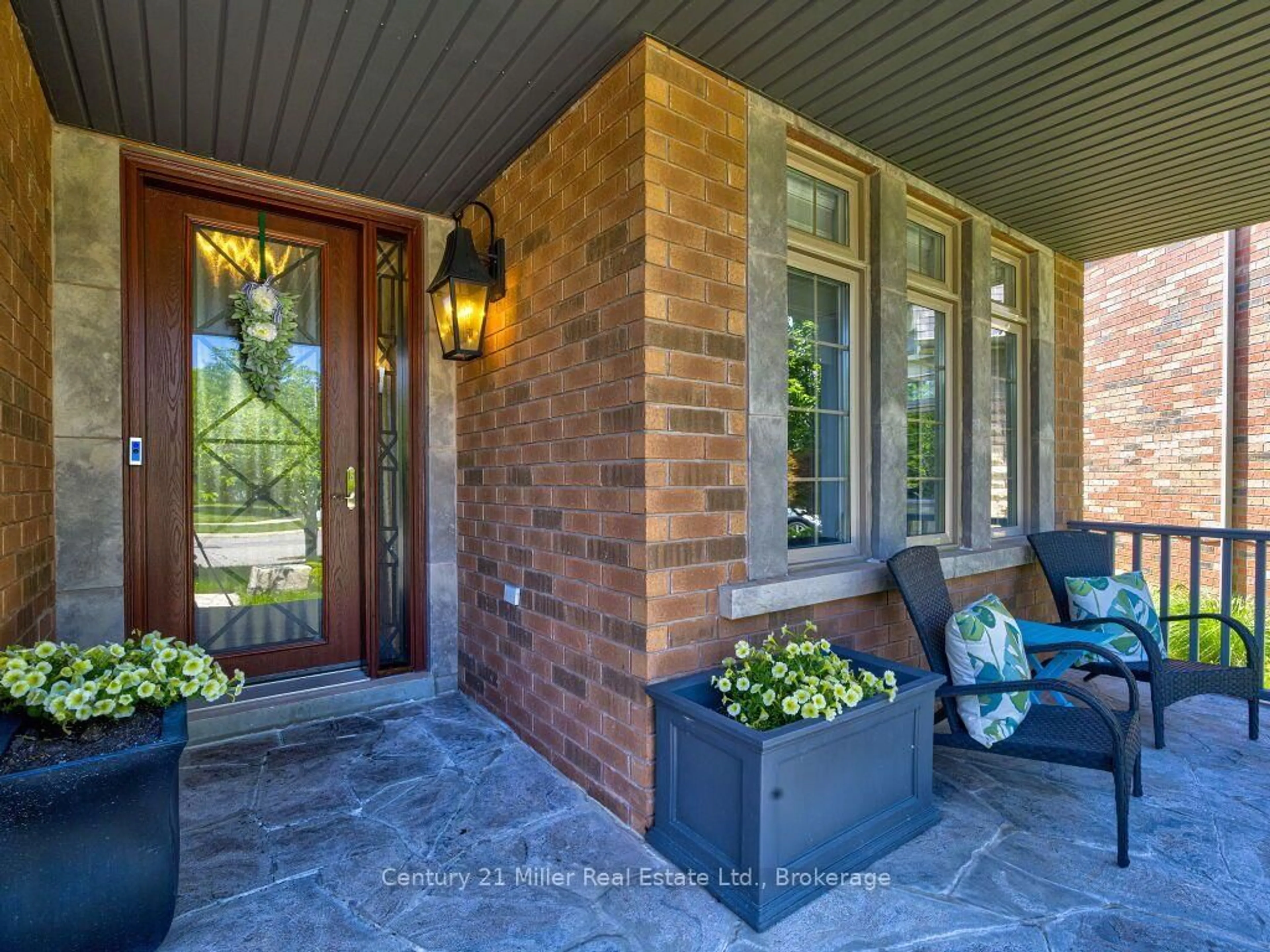 Unknown for 2380 Gladacres Lane, Oakville Ontario L6M 0G4