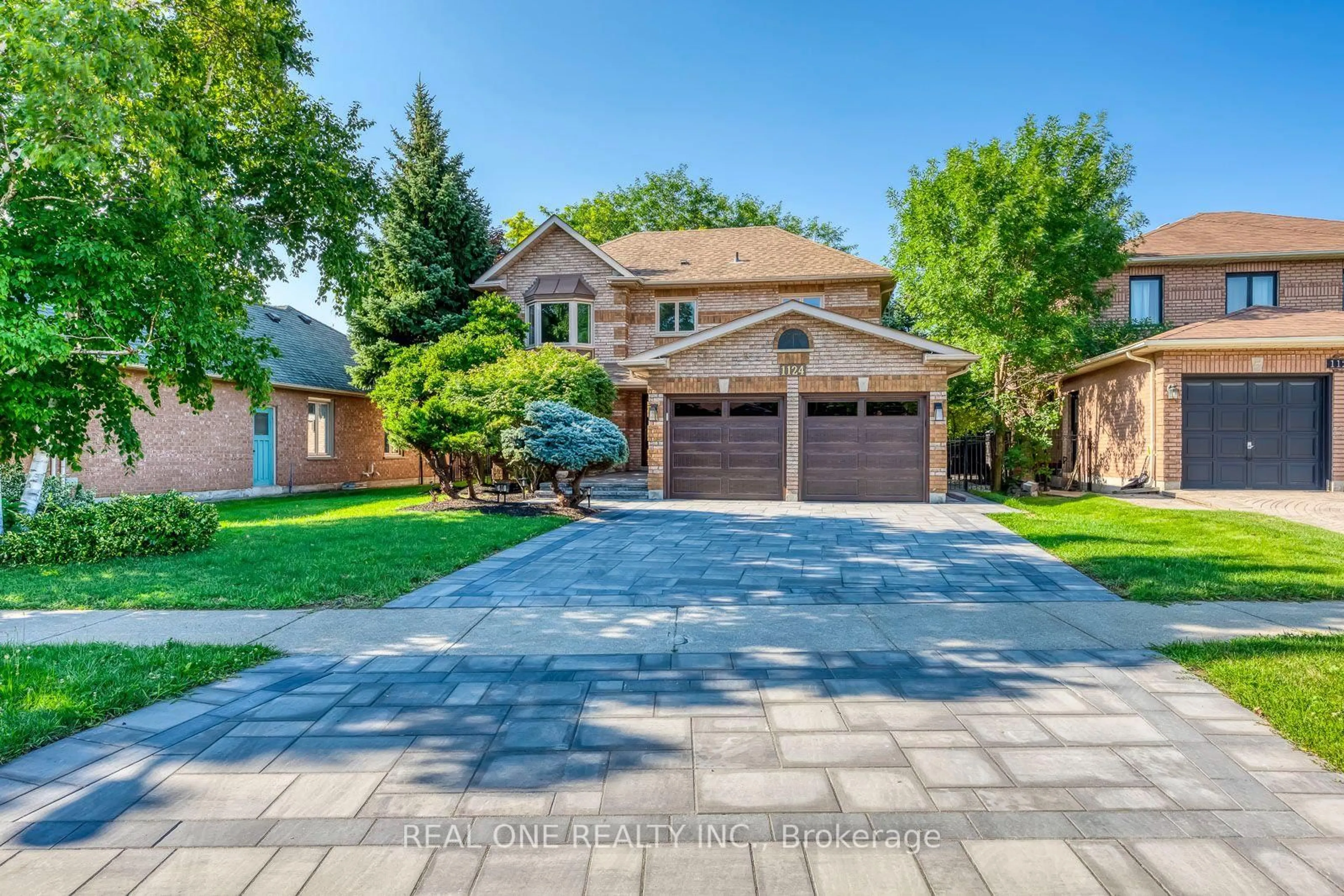 Home with brick exterior material, street for 1124 Thoresby Dr, Oakville Ontario L6J 7M6