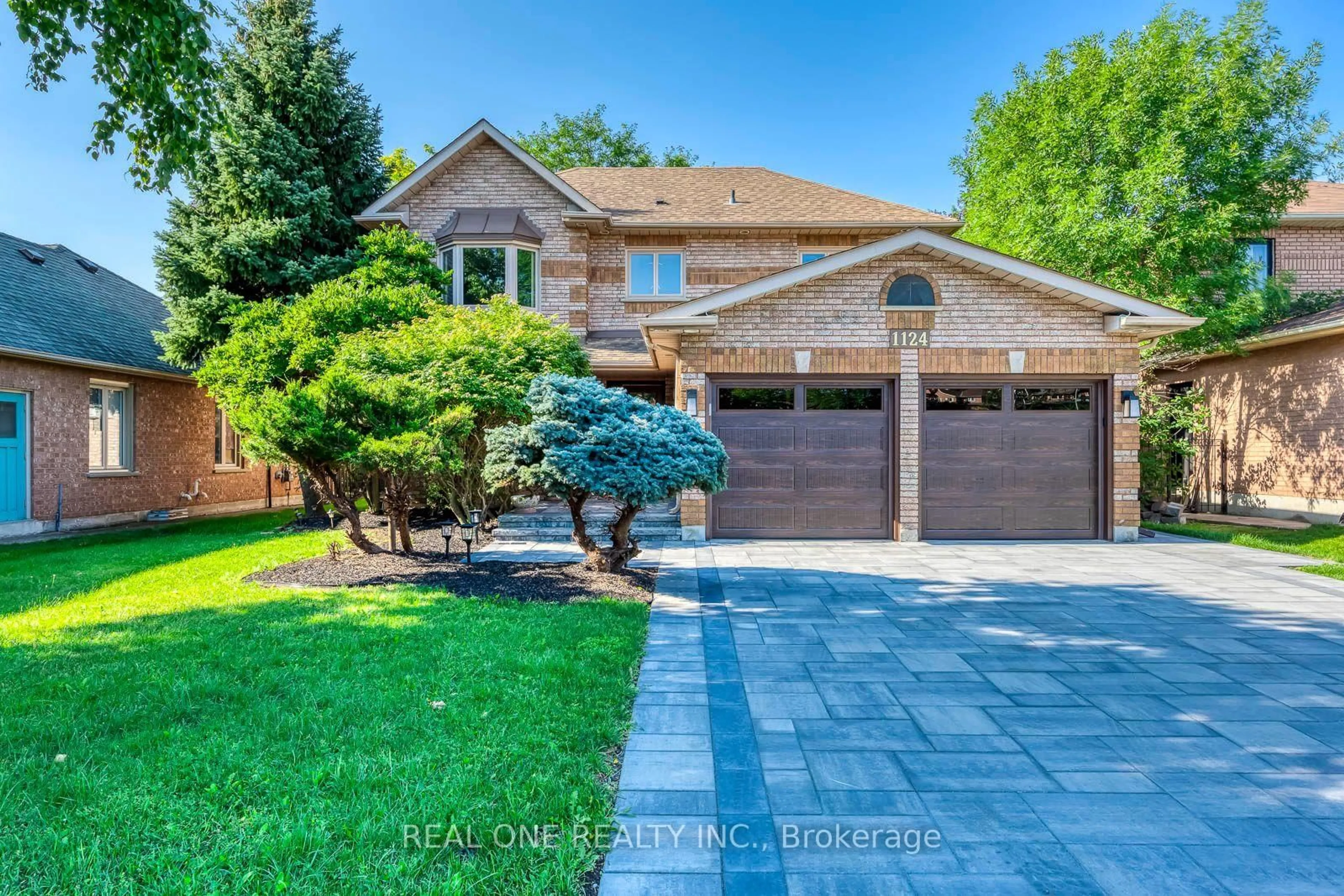 Home with brick exterior material, street for 1124 Thoresby Dr, Oakville Ontario L6J 7M6