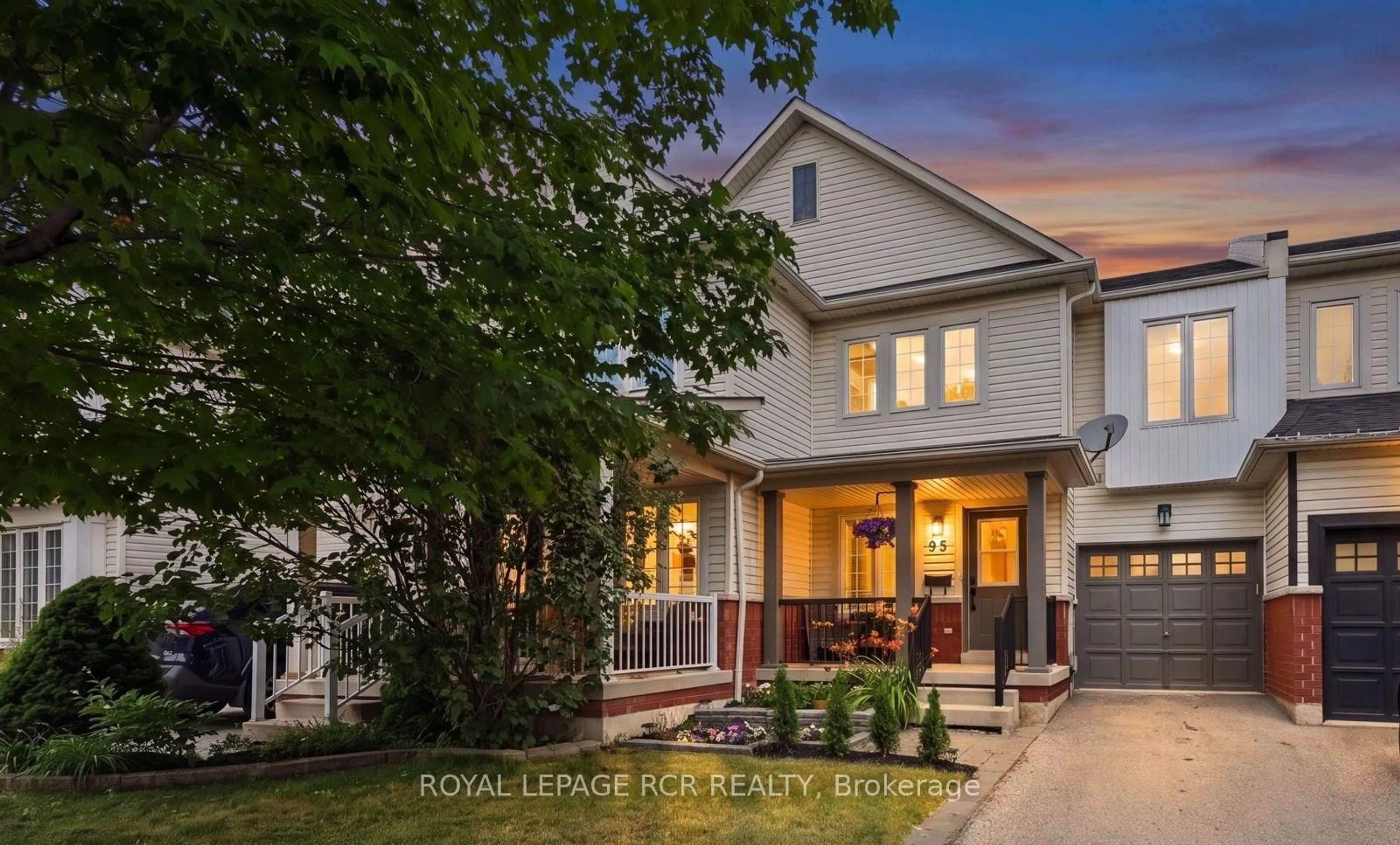 Home with brick exterior material, street for 95 Waters Blvd, Milton Ontario L9T 6K4