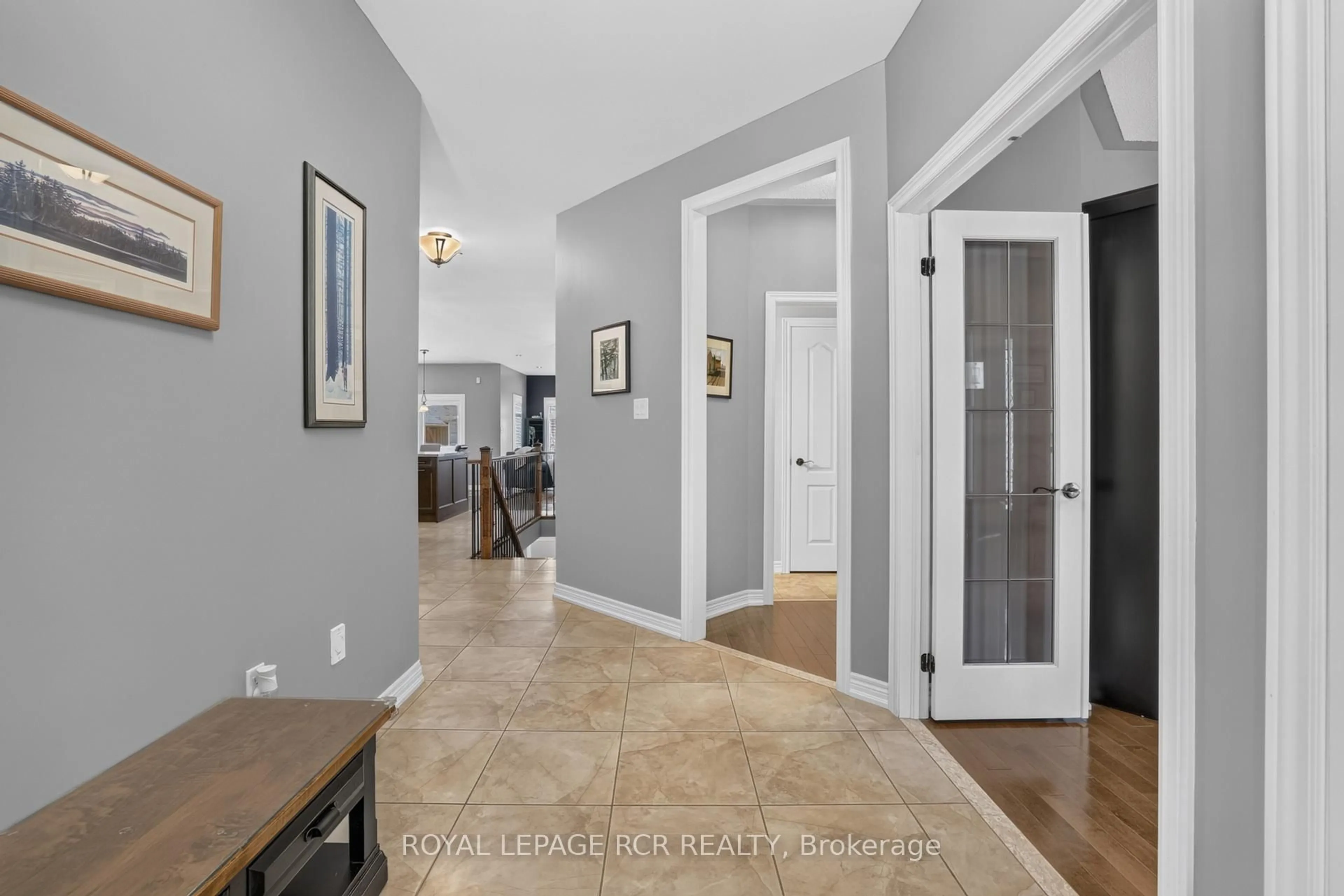 Indoor entryway for 30 Borland Cres, Caledon Ontario L7C 3M4