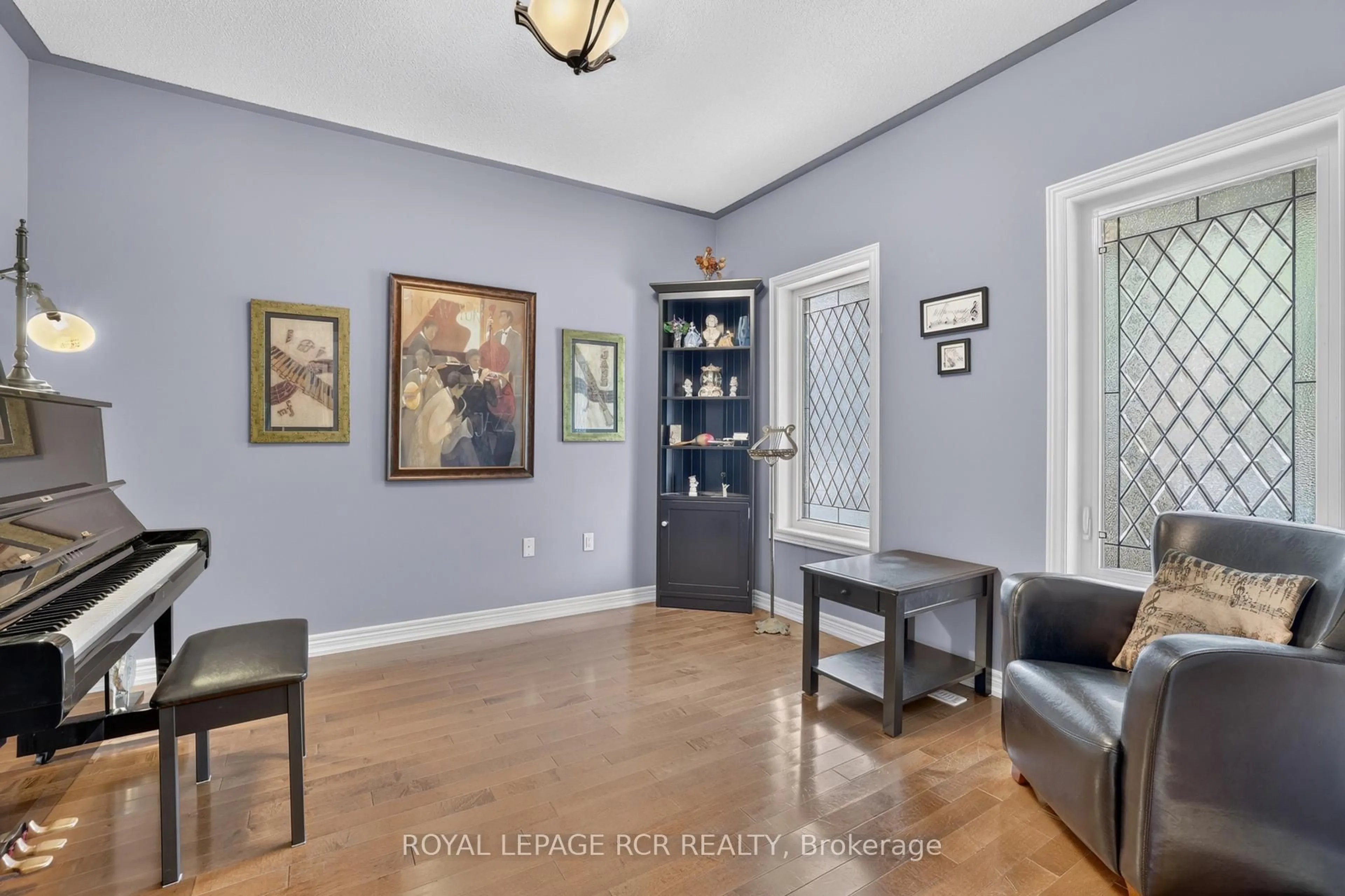 Indoor entryway for 30 Borland Cres, Caledon Ontario L7C 3M4