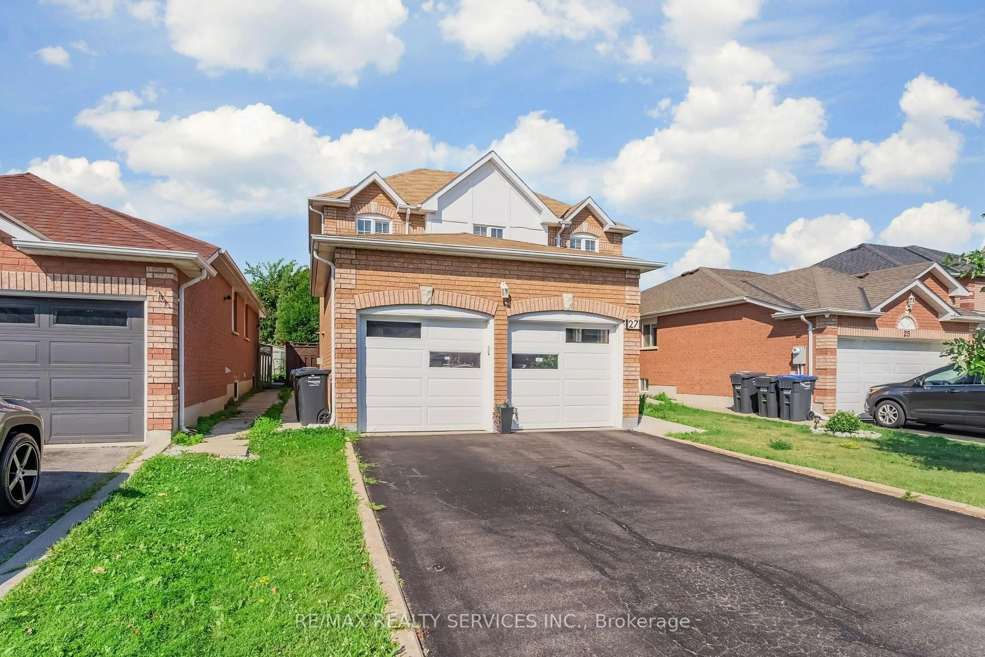 Unknown for 27 Colleyville St, Brampton Ontario L7A 1H7