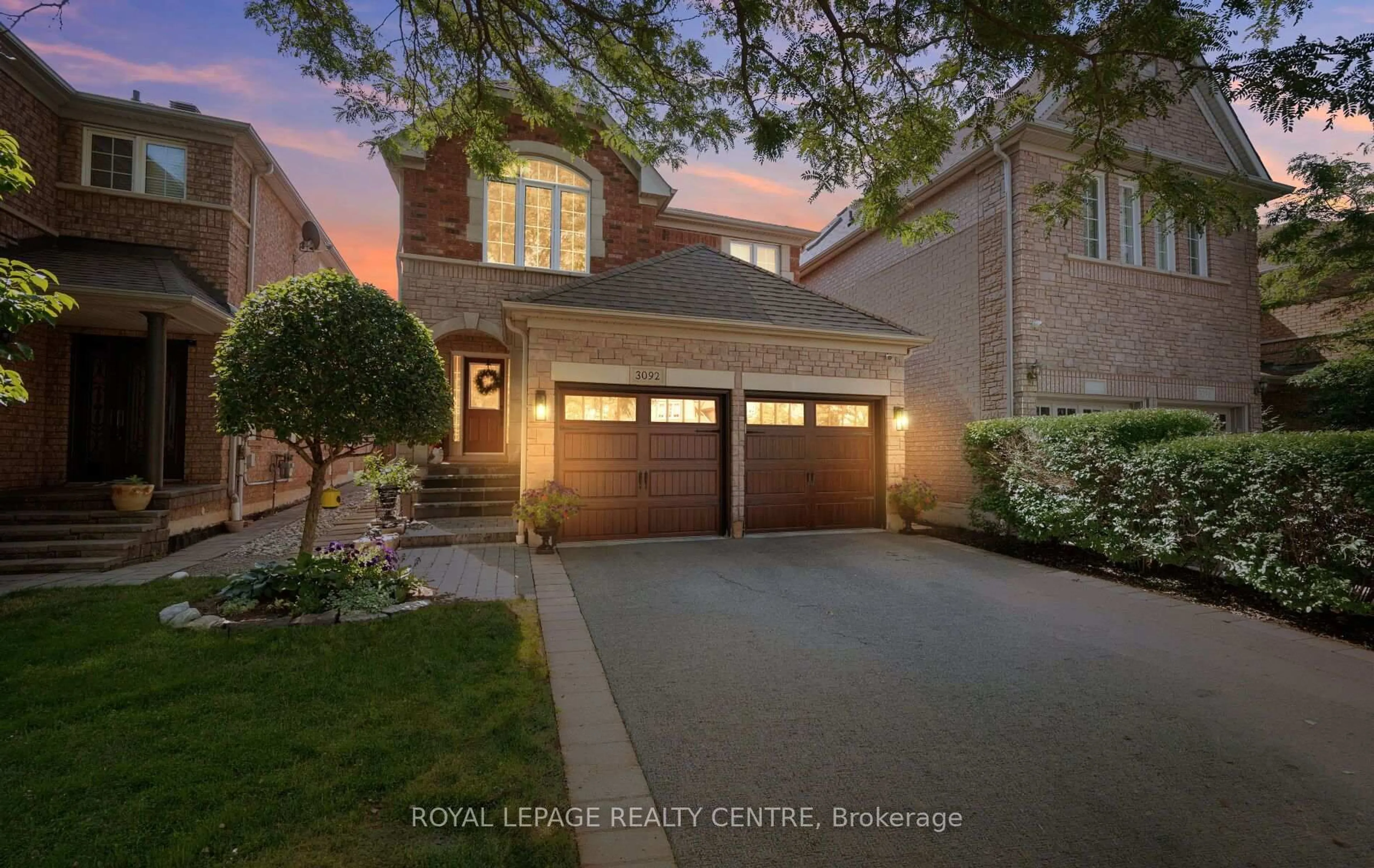 Home with brick exterior material, street for 3092 Owls Foot Dr, Mississauga Ontario L5M 6T8