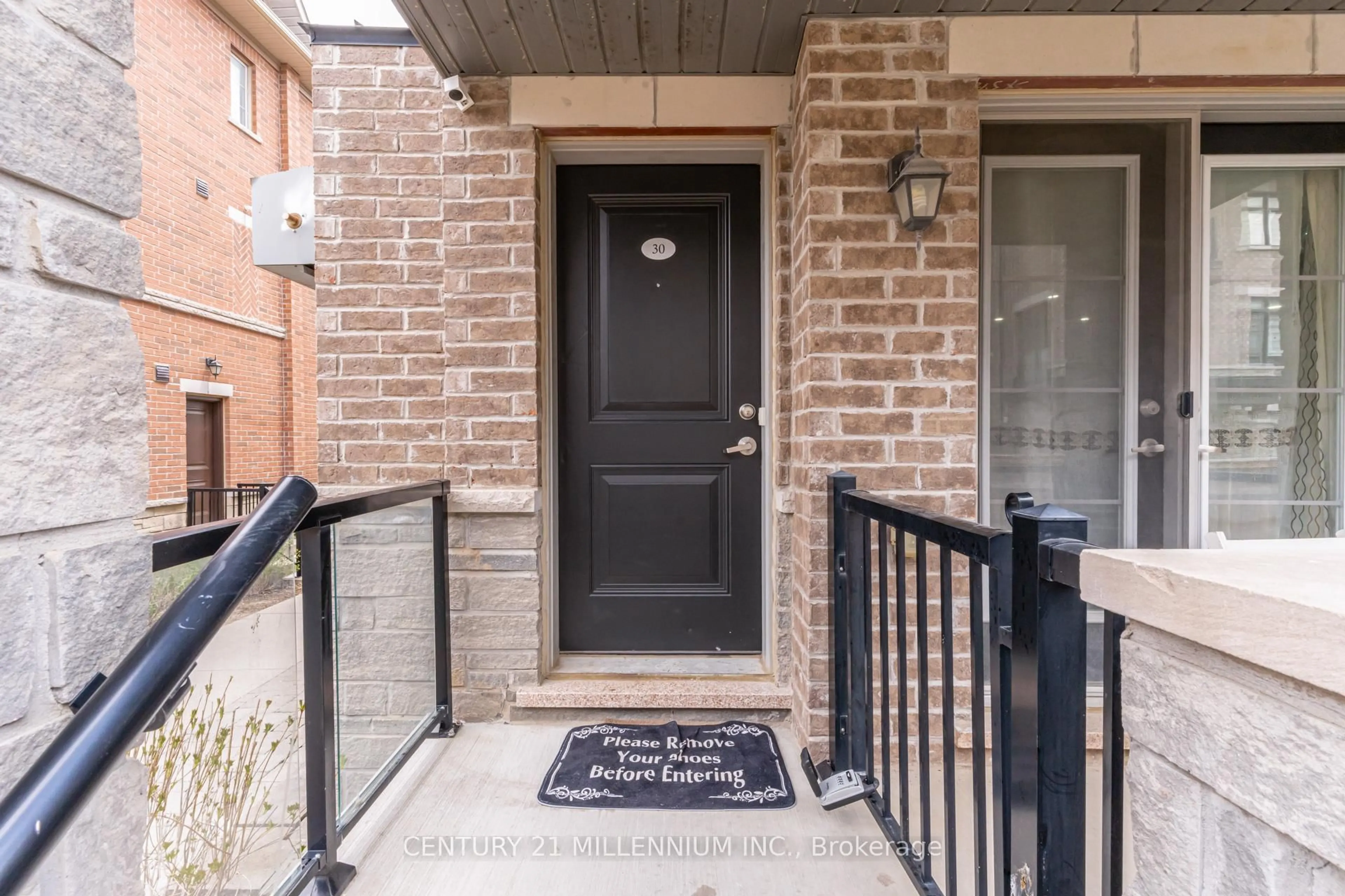 Indoor entryway for 200 Veterans Dr #30, Brampton Ontario L7A 4S6