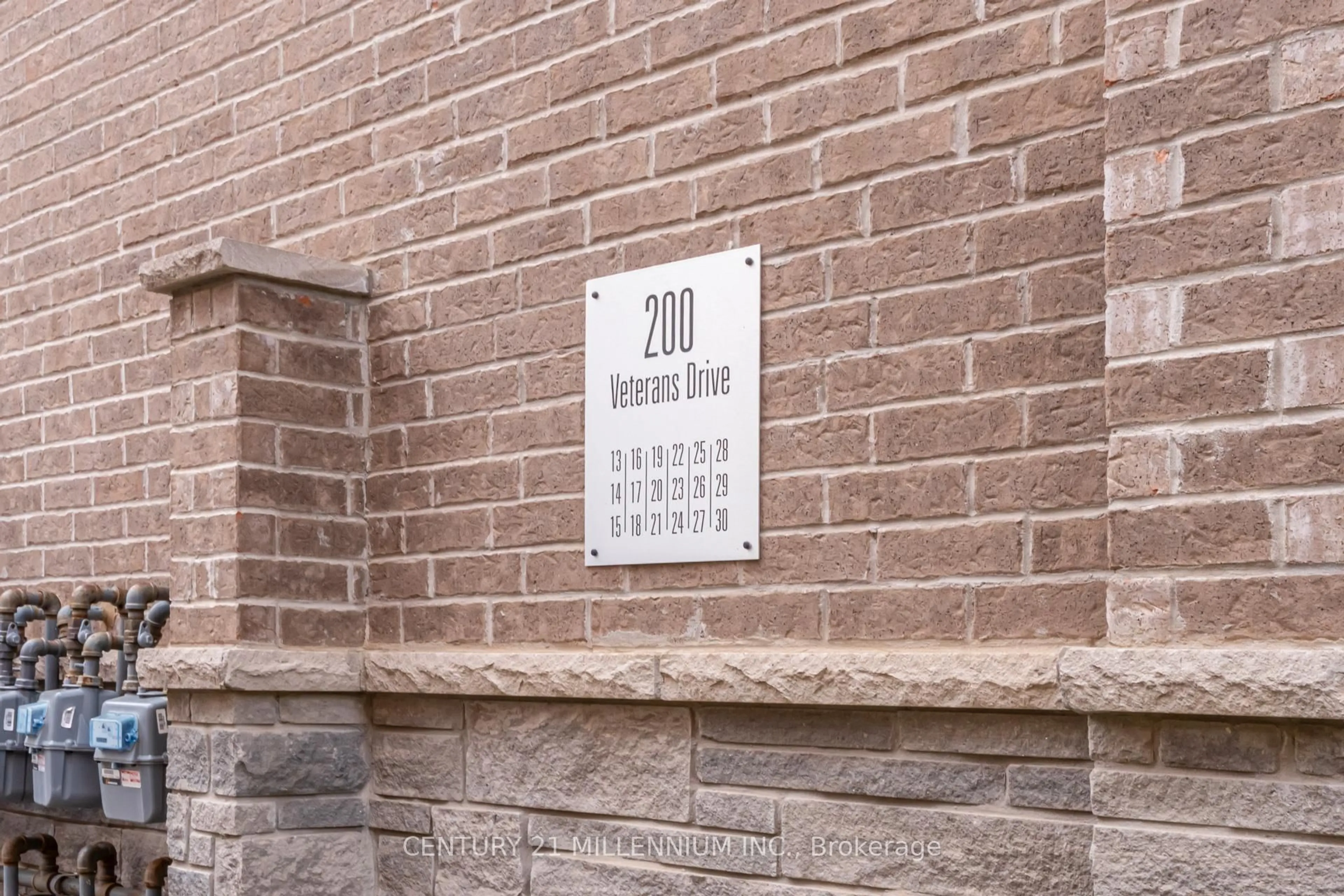 Indoor foyer for 200 Veterans Dr #30, Brampton Ontario L7A 4S6