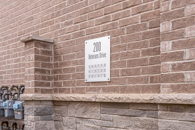 200 Veterans Dr #30, Brampton 3