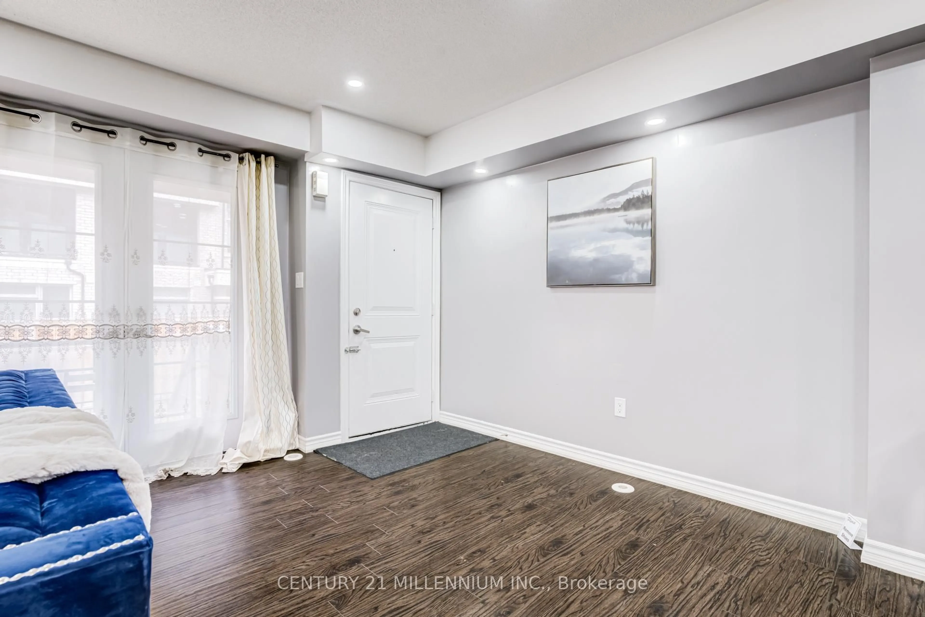Indoor entryway for 200 Veterans Dr #30, Brampton Ontario L7A 4S6