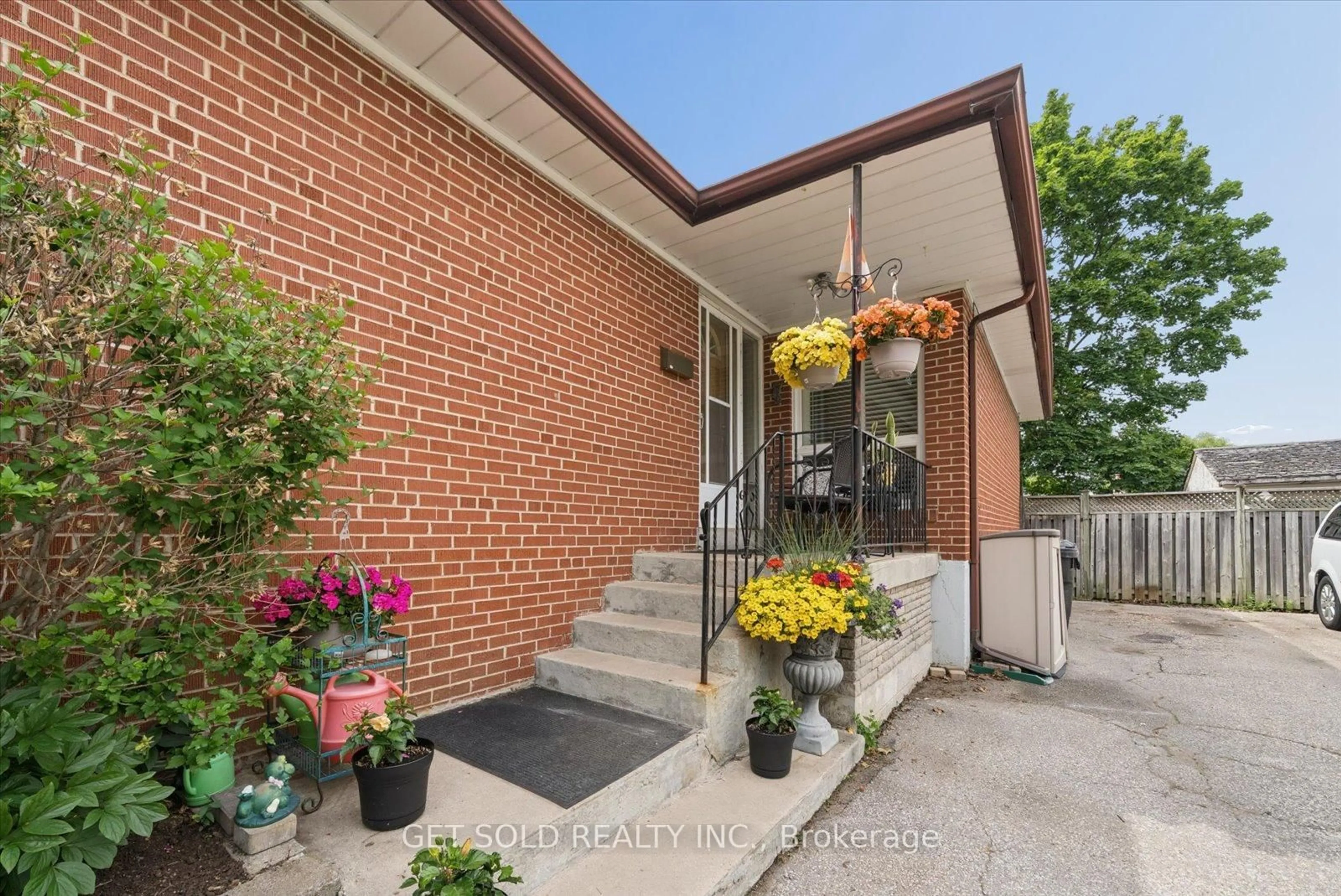 Unknown for 32 Checkendon Dr, Toronto Ontario M9W 2Y9
