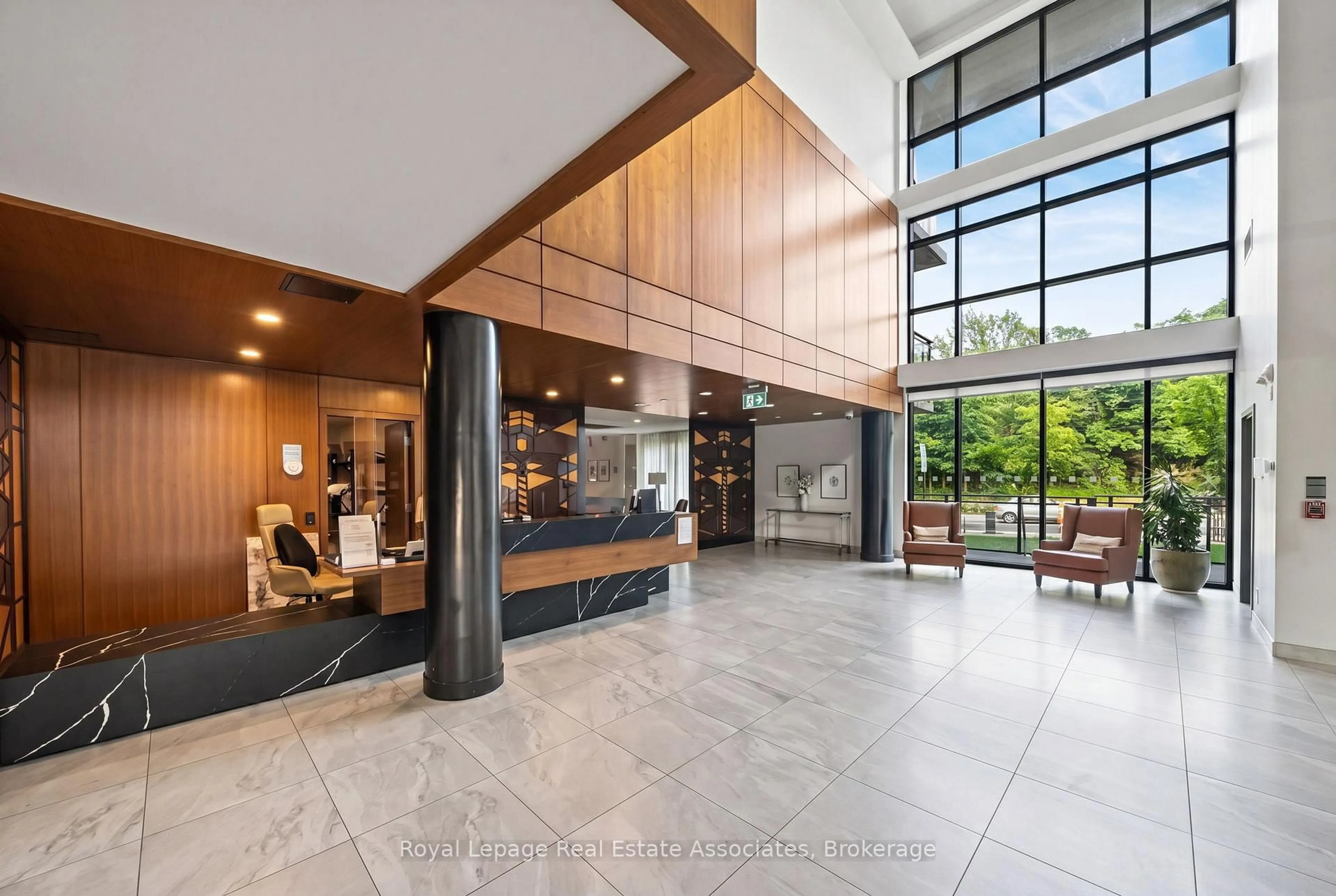 Unknown for 1575 Lakeshore Rd #GR26, Mississauga Ontario L5J 0B1