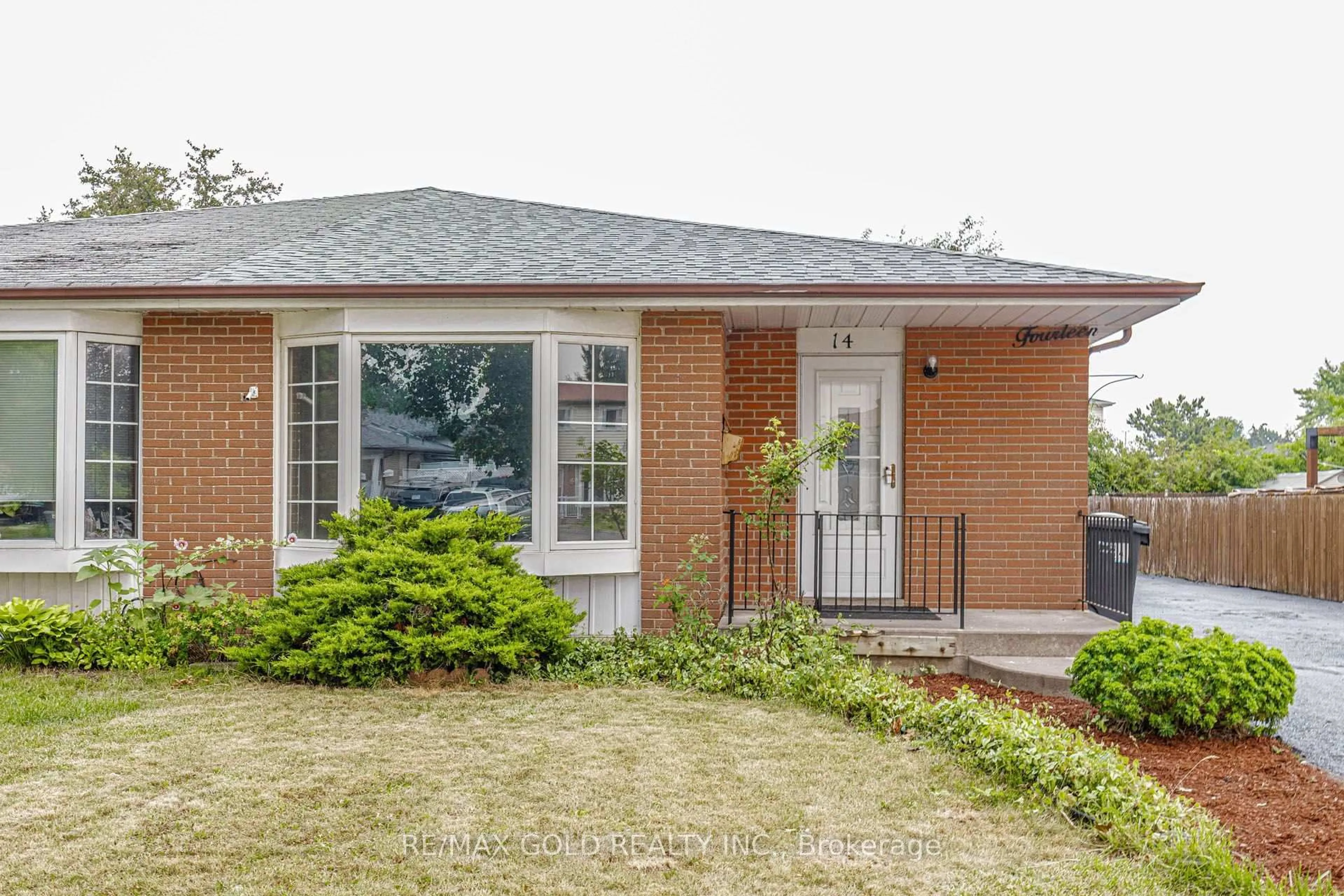 Home with brick exterior material, street for 14 Flamingo Cres, Brampton Ontario L6T 2G5