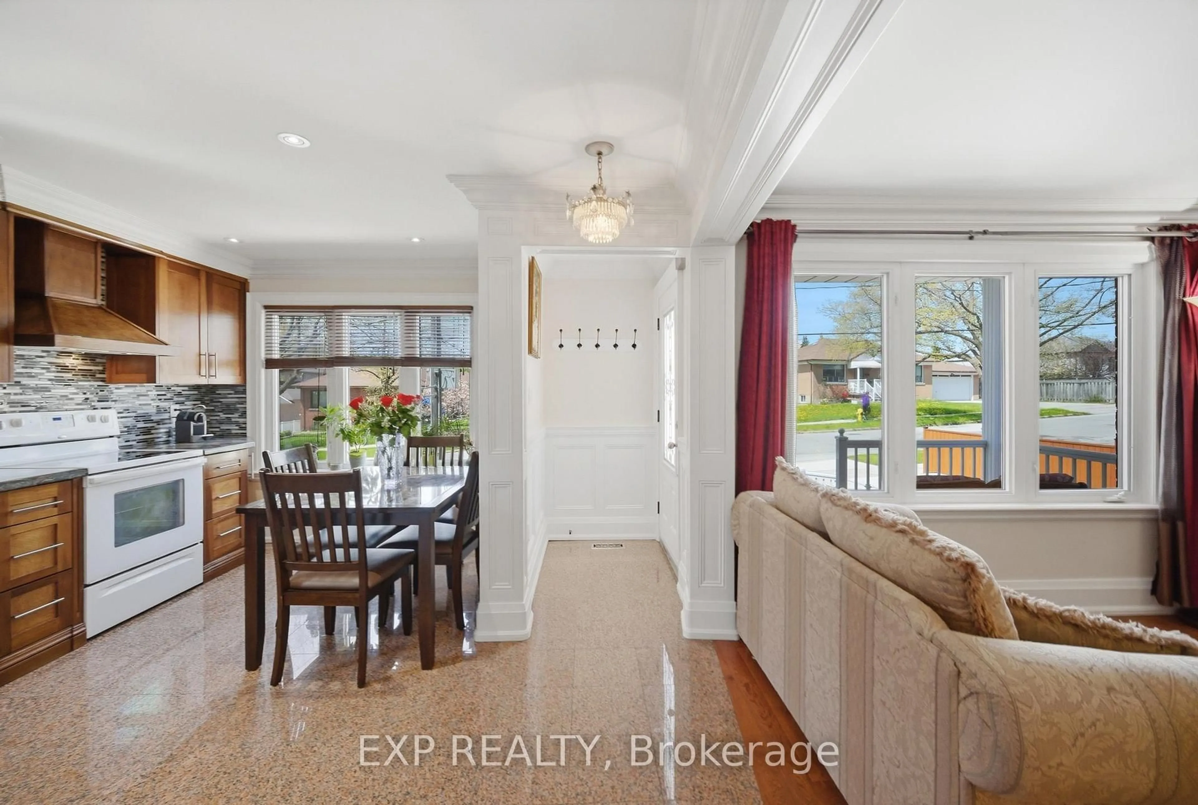 Indoor entryway for 45 Flamborough Dr, Toronto Ontario M6M 2R5