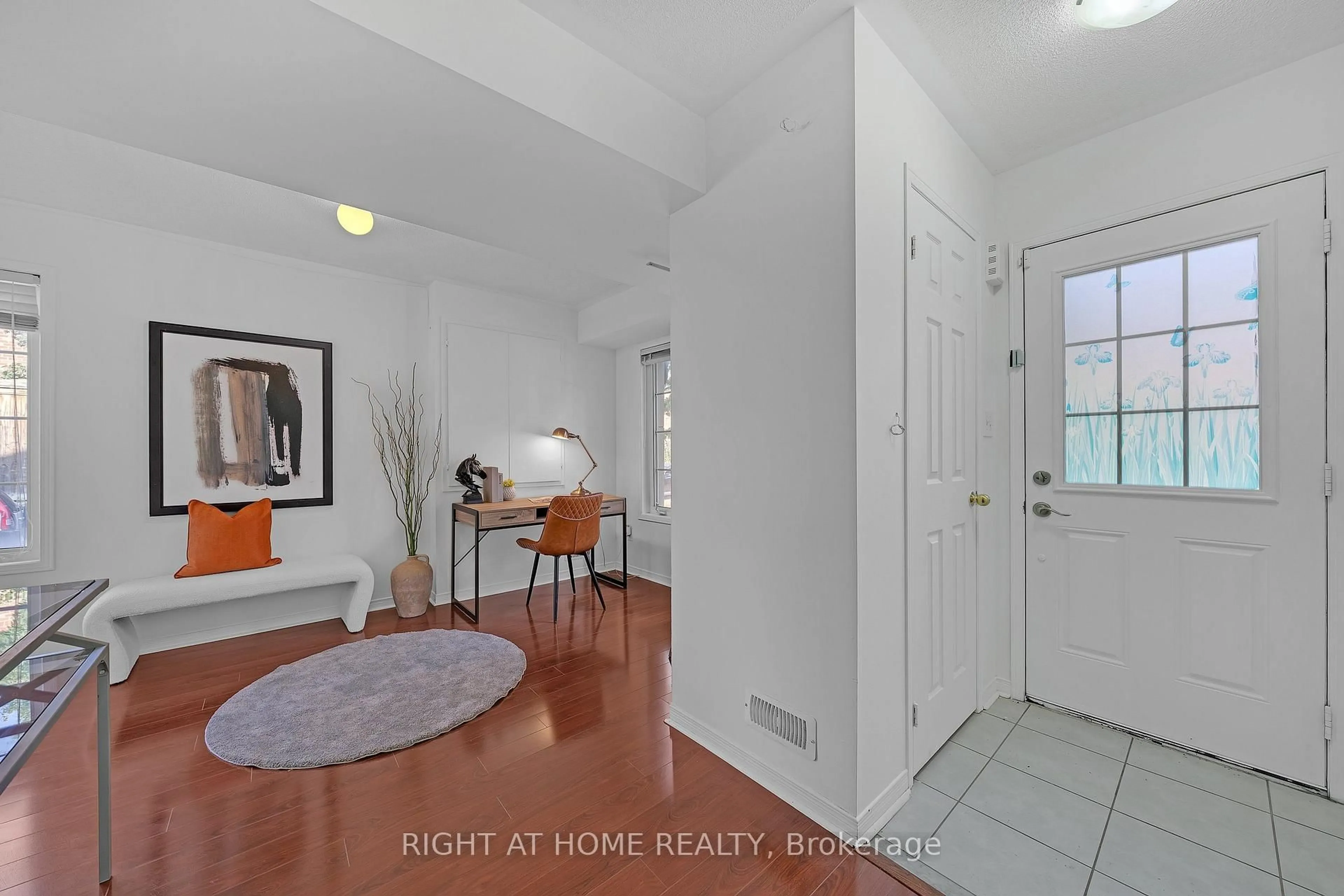Indoor entryway for 83 Odoardo Di Santo Circ, Toronto Ontario M3L 0E9