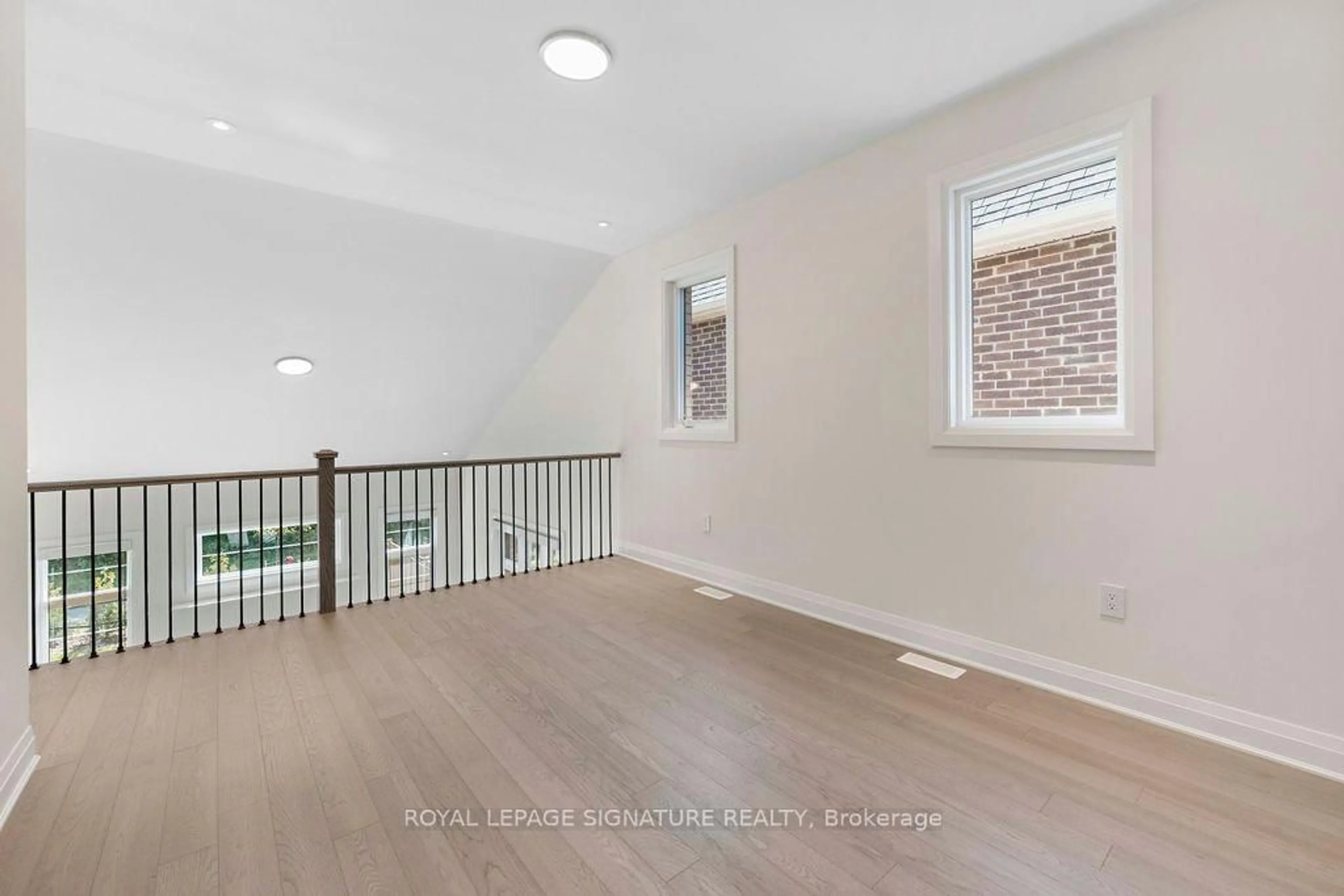 A pic of a room for 1191 Onyx Tr, Oakville Ontario L6H 8A6