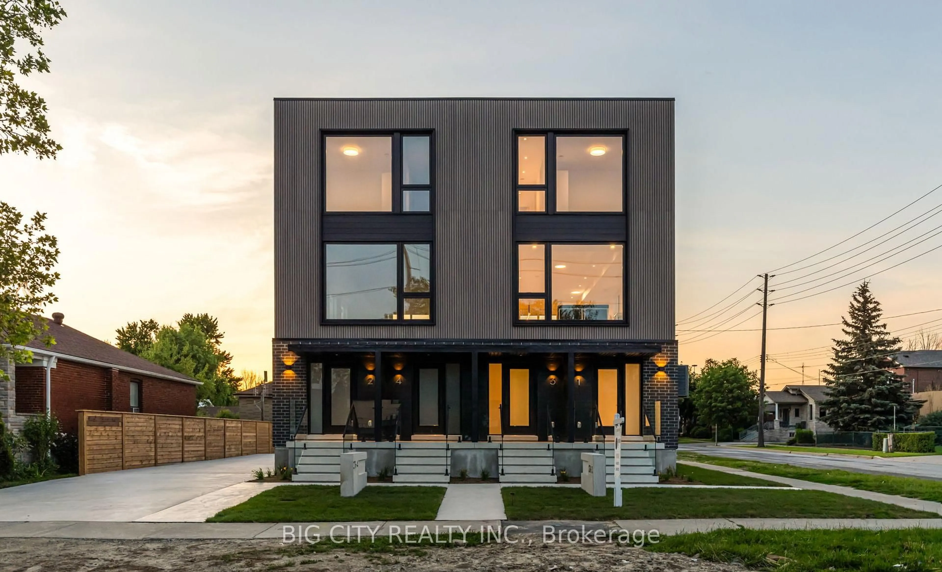 Home with brick exterior material, building for 276 Lanor Ave #3, Toronto Ontario M8W 2P9