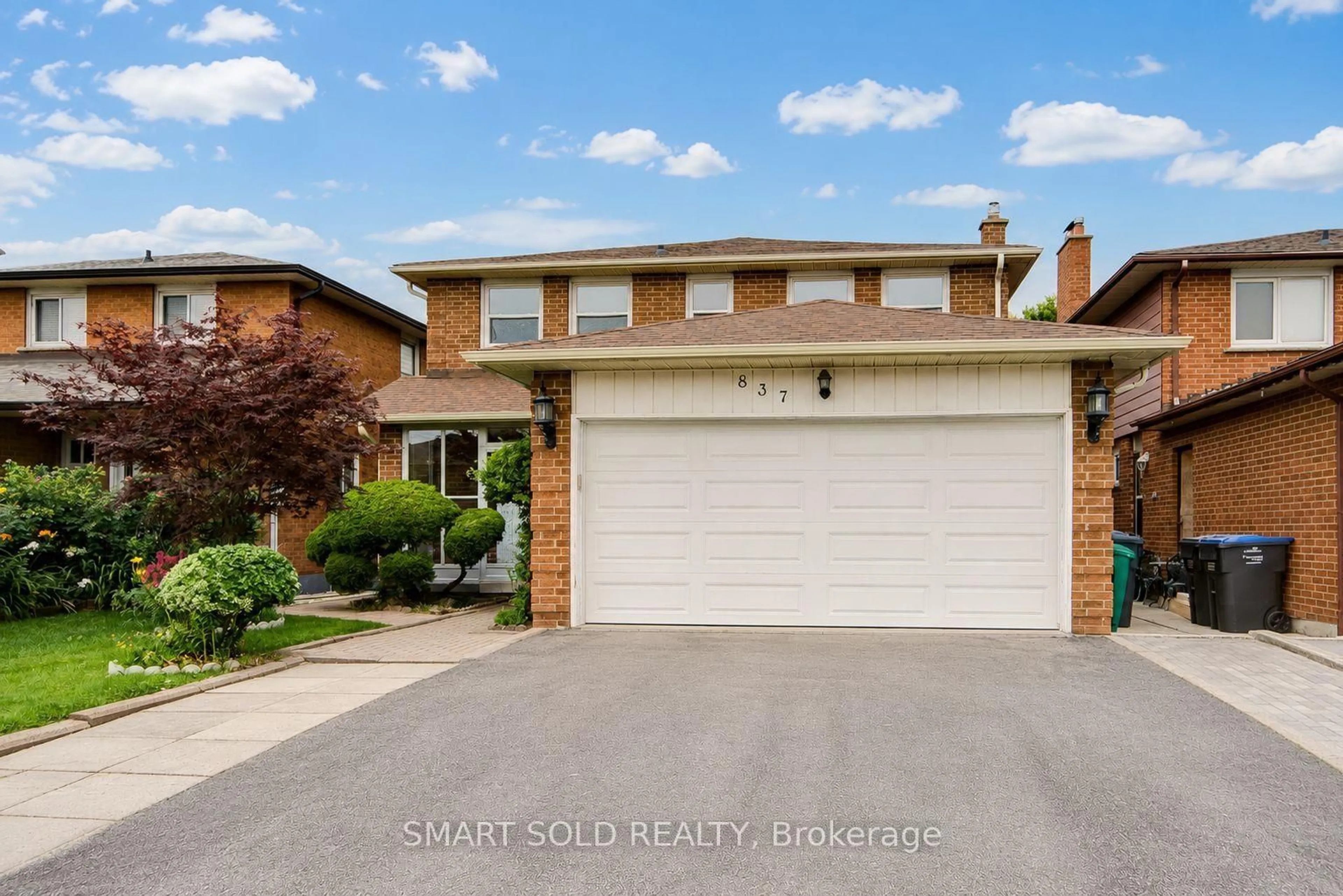 Home with brick exterior material, street for 837 Queensbridge Dr, Mississauga Ontario L5C 3K3