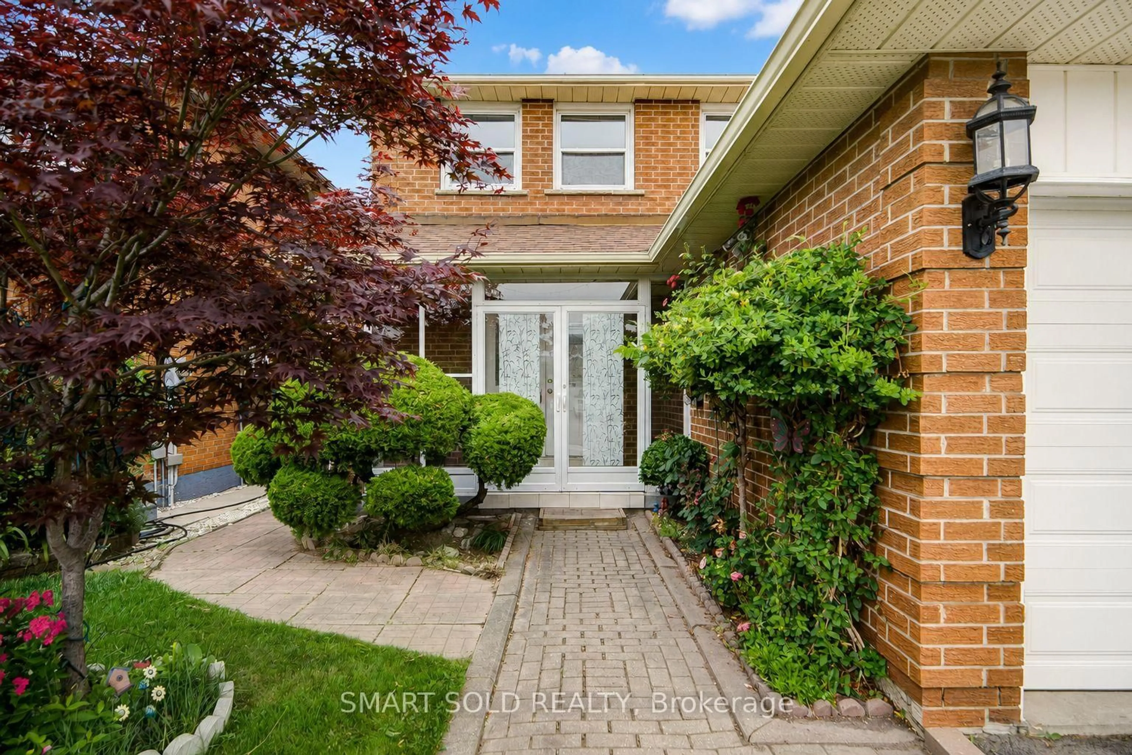 Home with brick exterior material, street for 837 Queensbridge Dr, Mississauga Ontario L5C 3K3