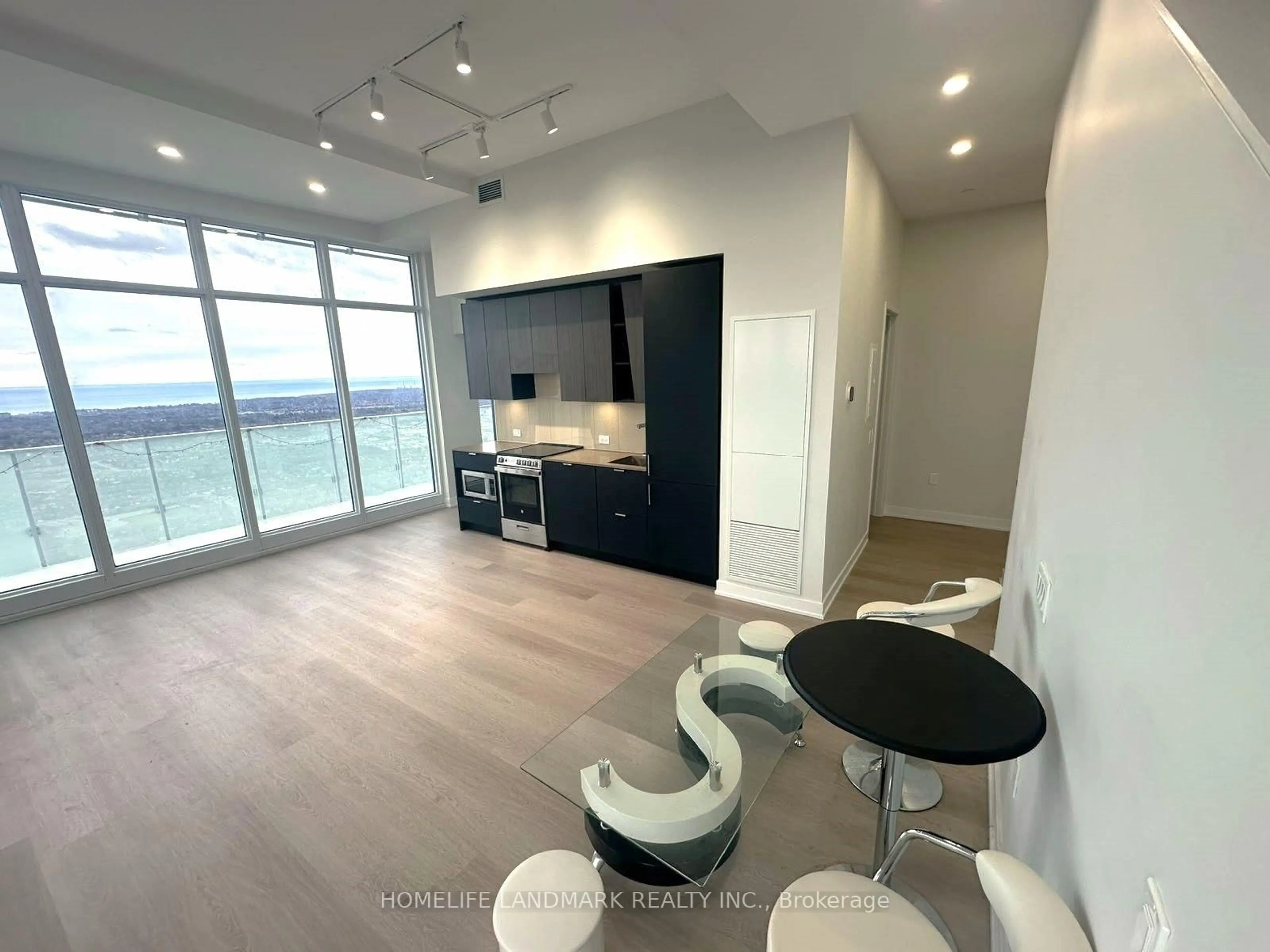 A pic of a room for 3883 Quartz Rd #6005, Mississauga Ontario L5B 0M4