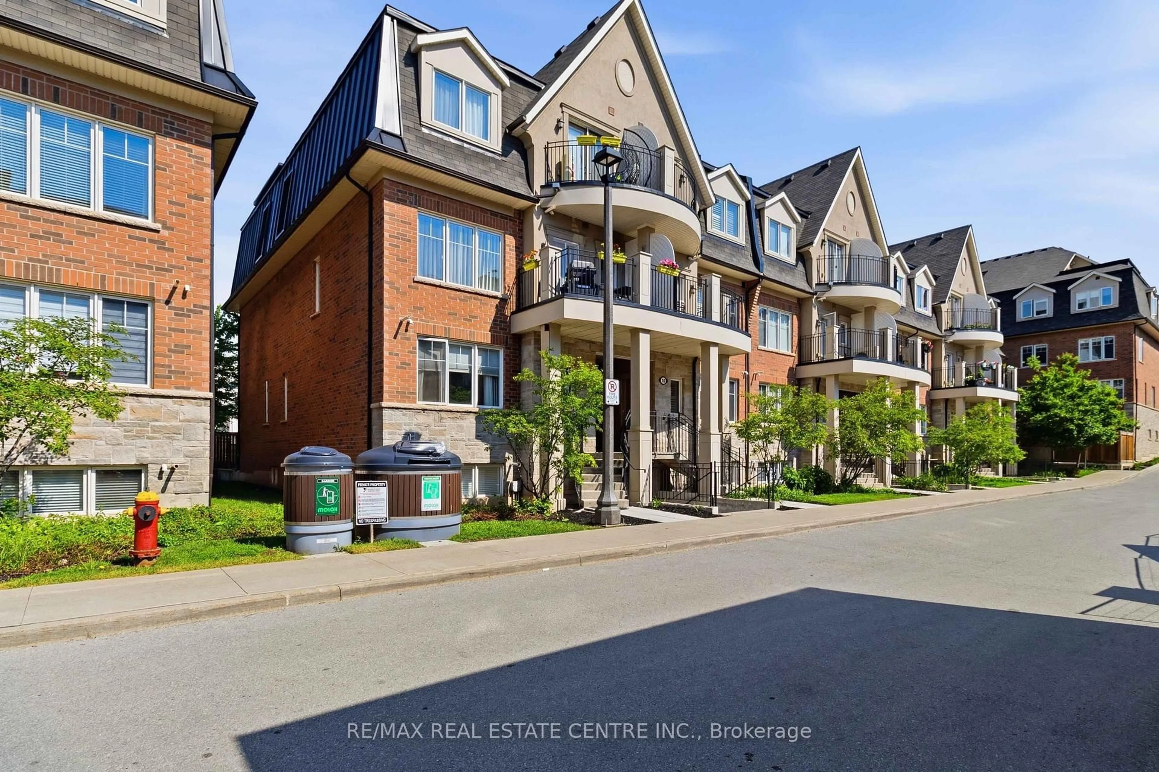 Unknown for 2420 Baronwood Dr #9-01, Oakville Ontario L6M 0X6